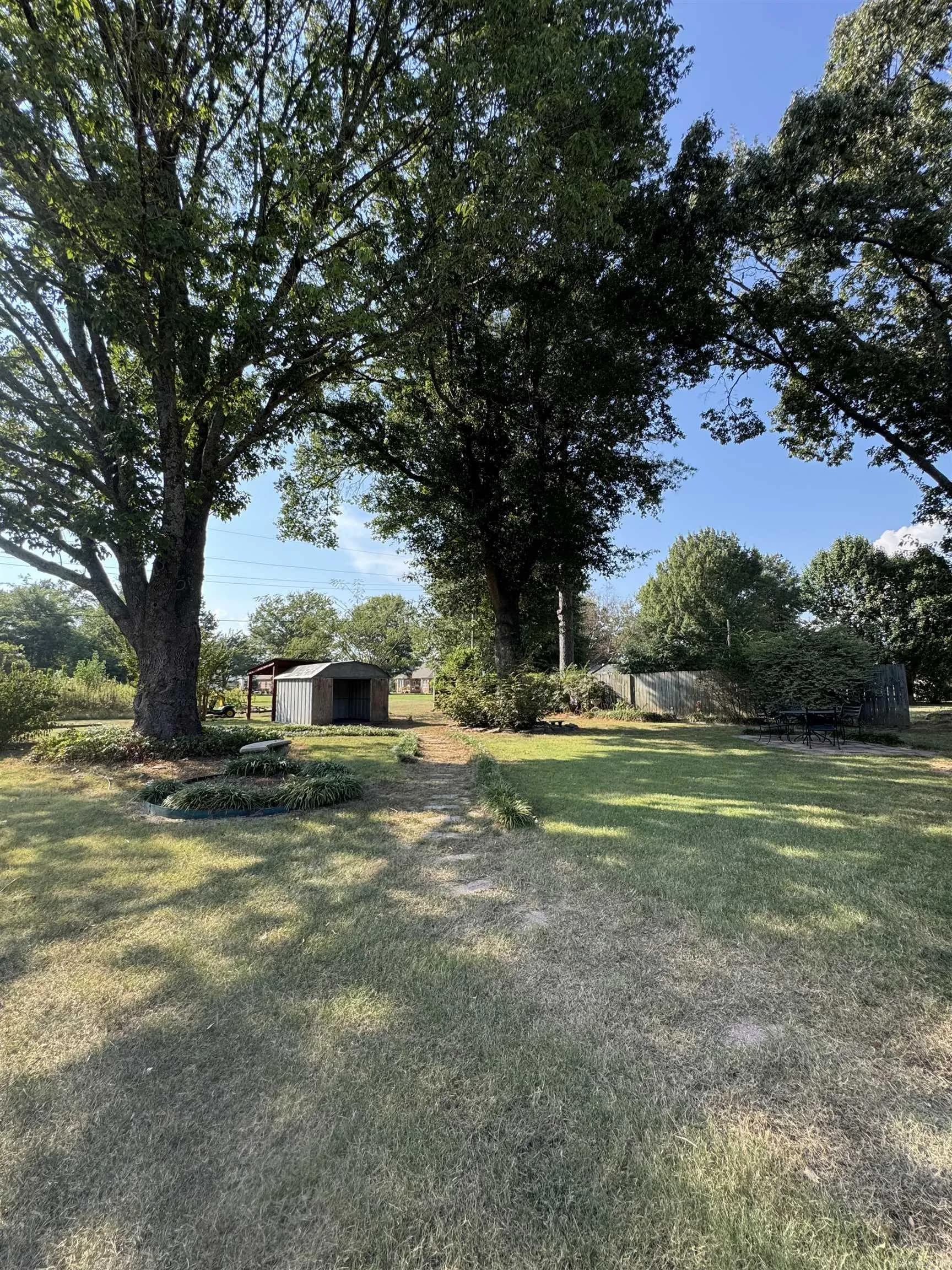 Property at 110  Ridout - Image 19