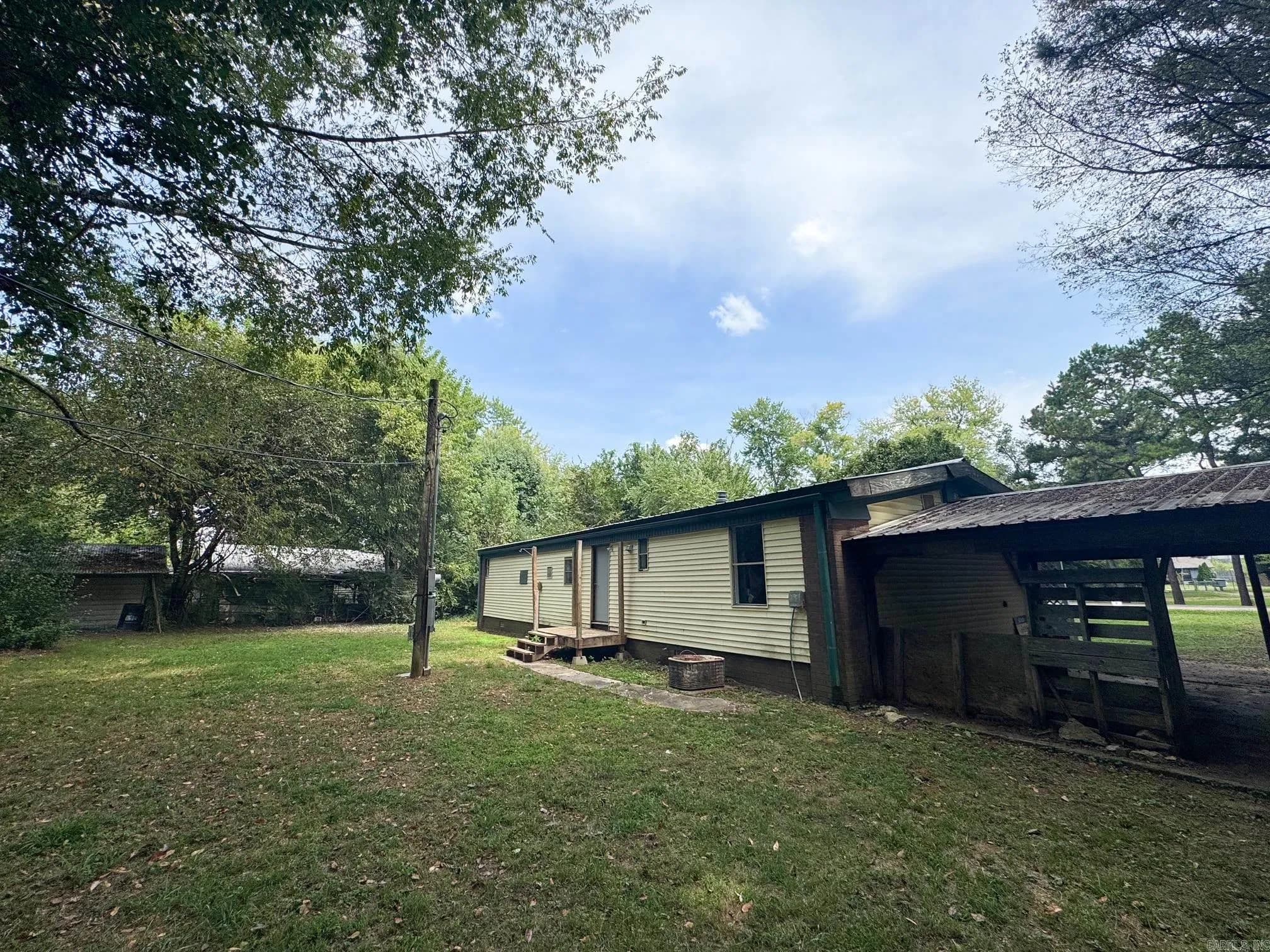Property at 533  Graham - Image 12