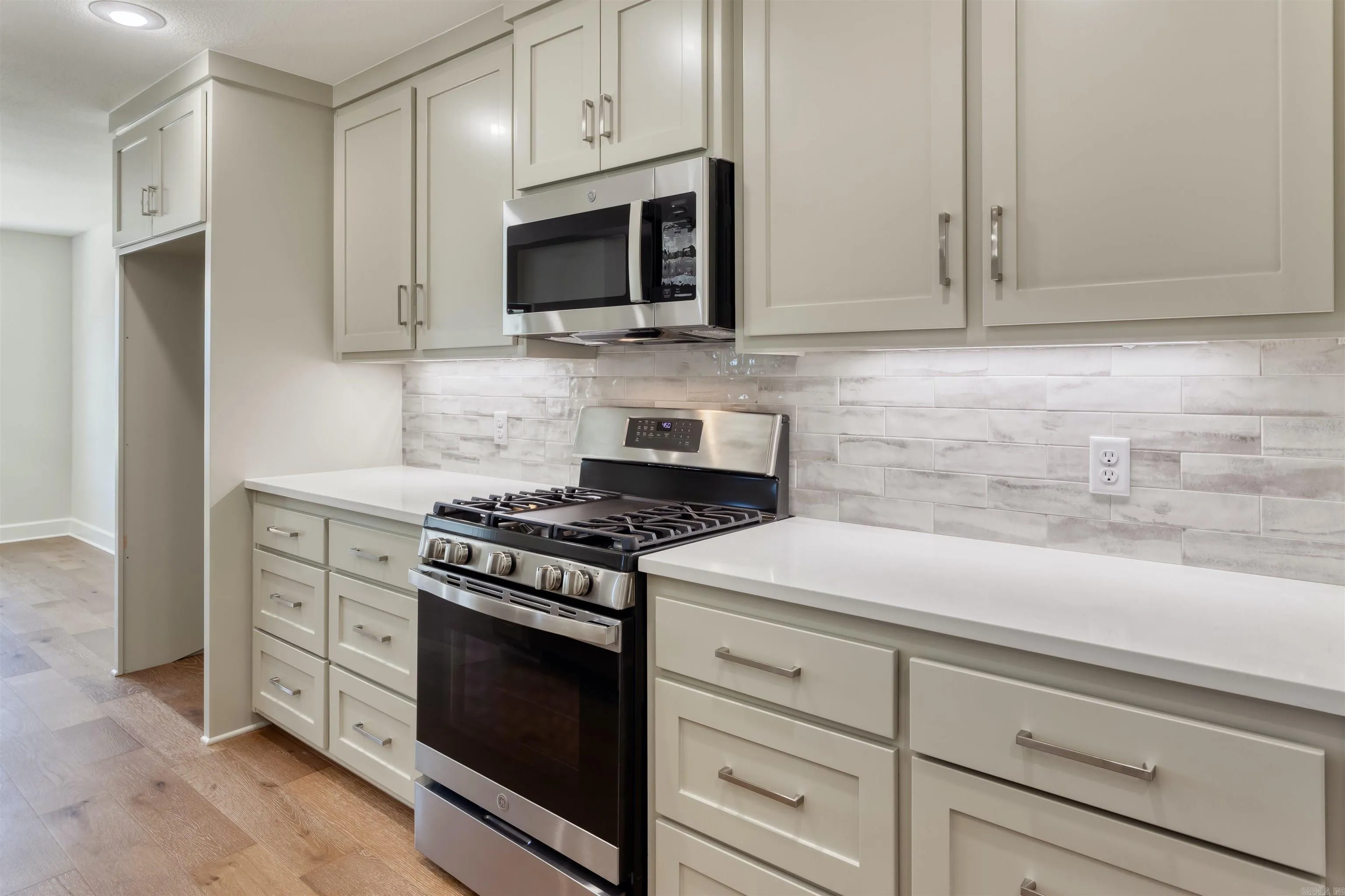 Property at 10217  Tyrrell - Image 12
