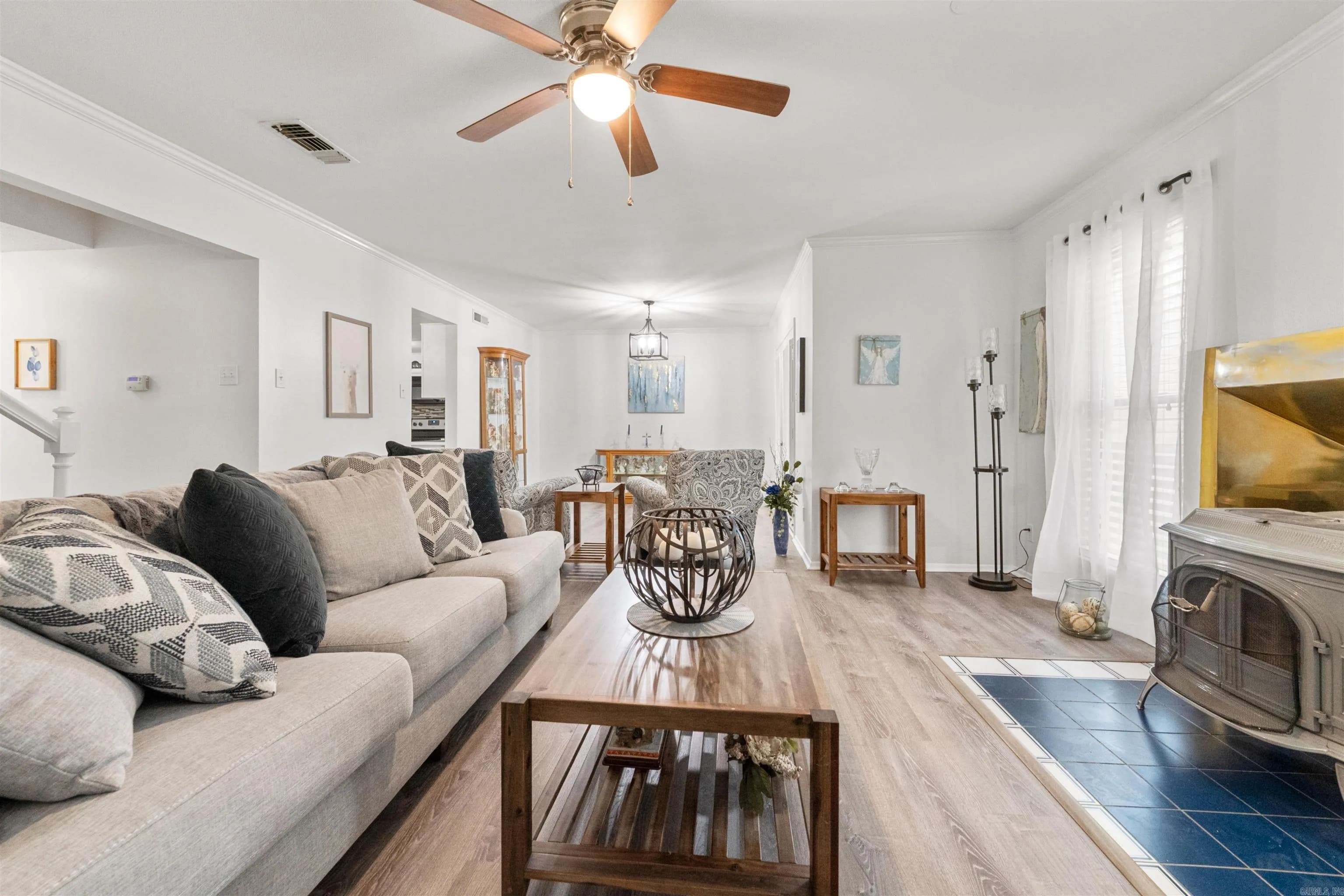 Property at 7303  Dakota - Image 13
