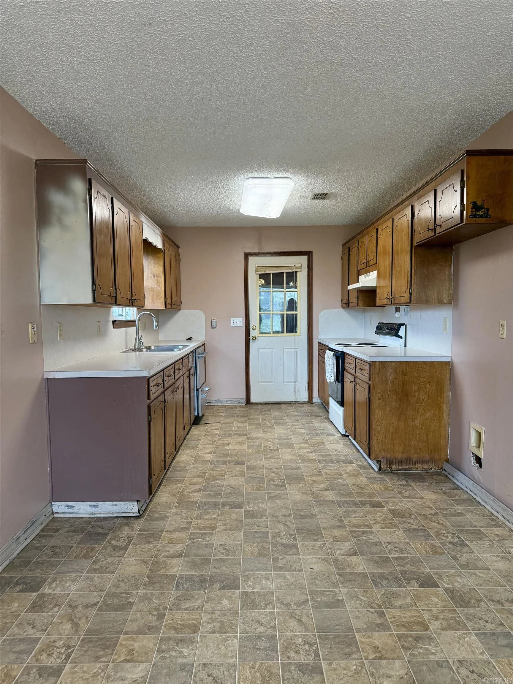 Property at 50  Brown - Image 16