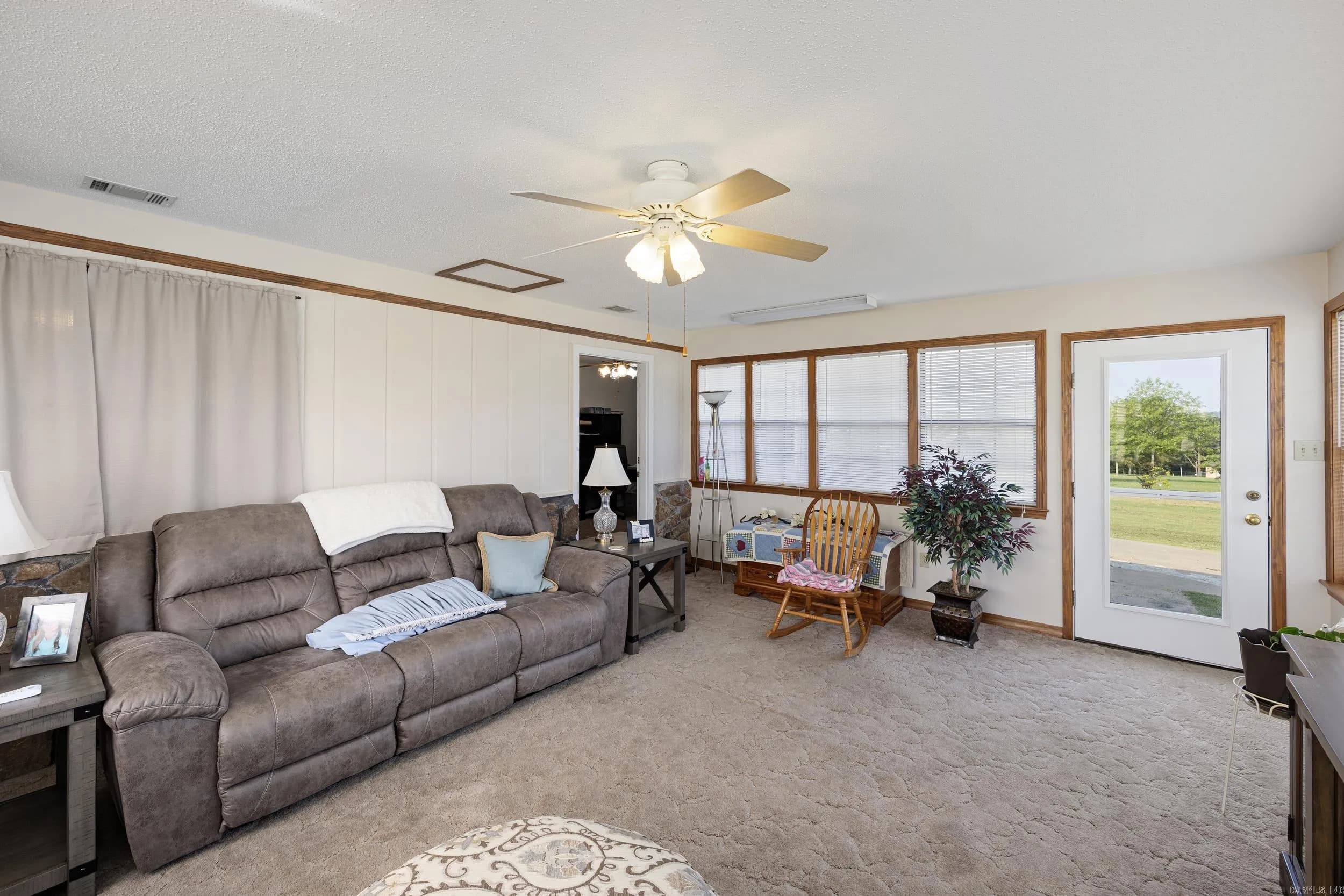 Property at 1351  Morgan - Image 18