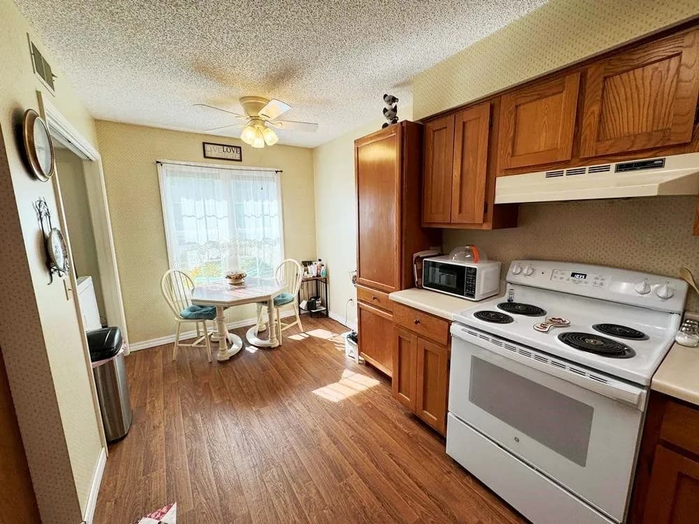 Property at 10  Spring river - Image 7