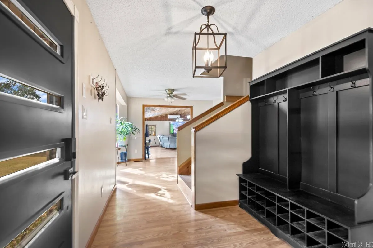 Property at 125  Briarwood - Image 23