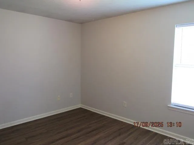 Property at 1320  Pyramid drive - Image 10