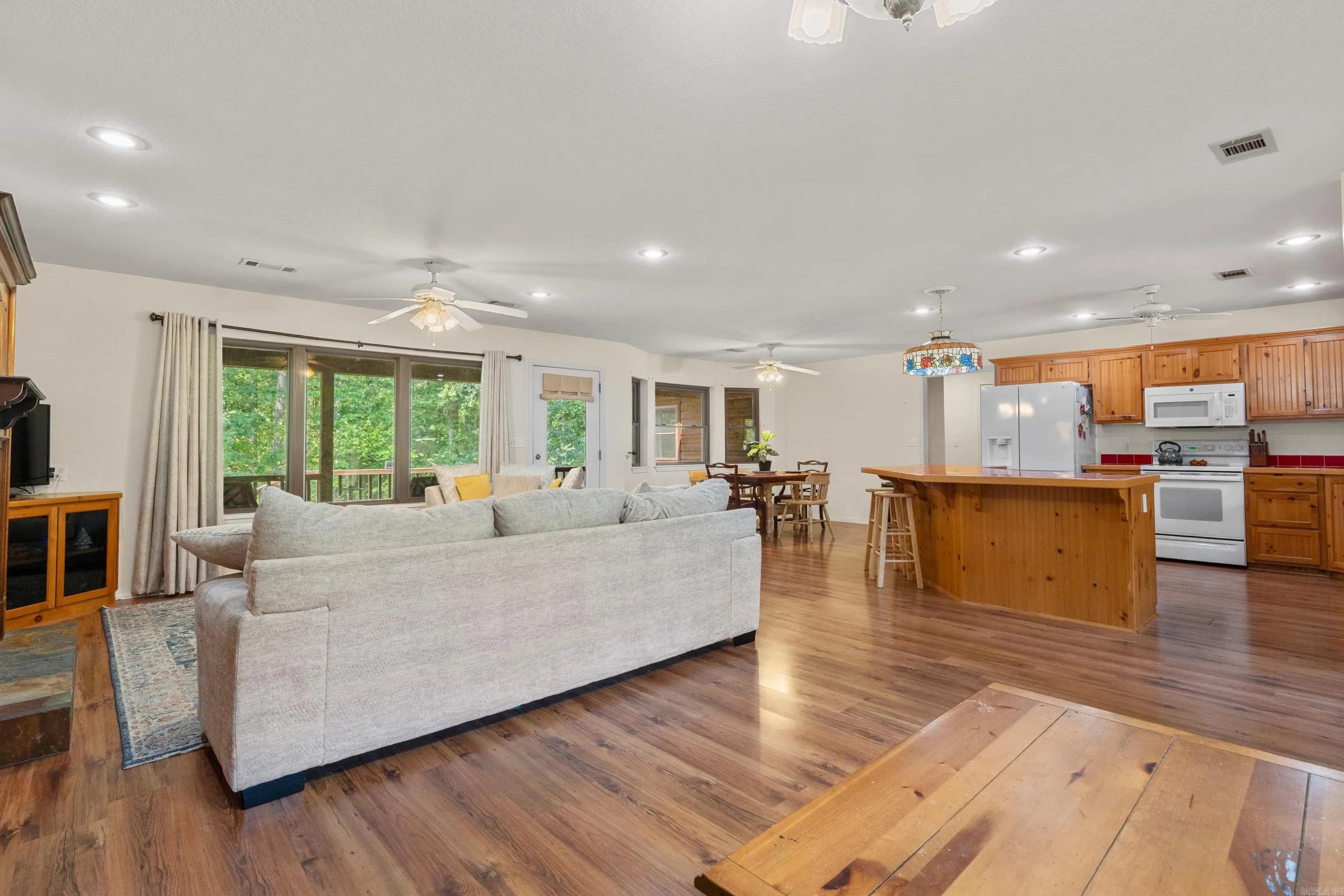 Property at 235  Wildflower ct - Image 9