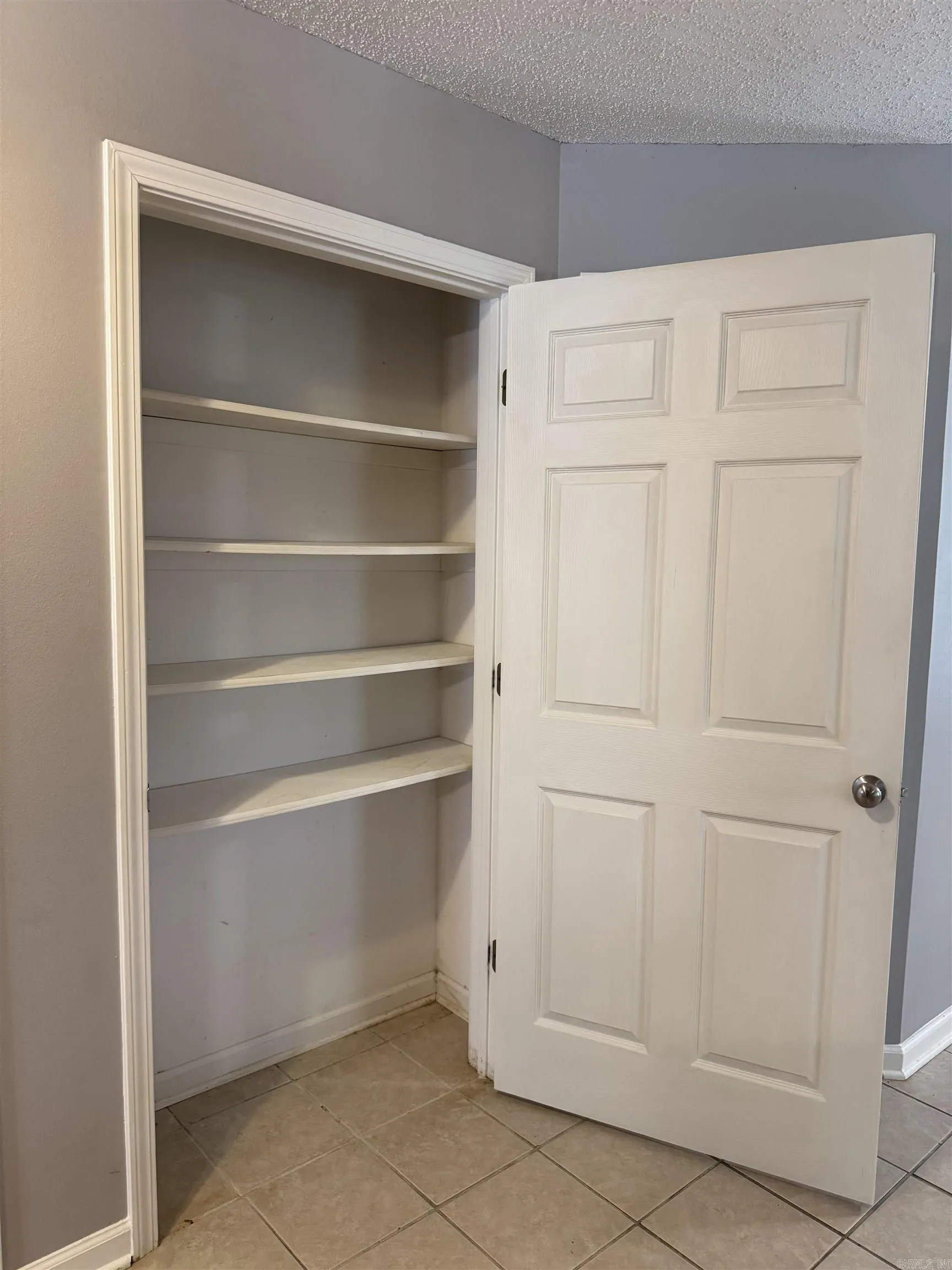 Property at 3505 E Lake - Image 15