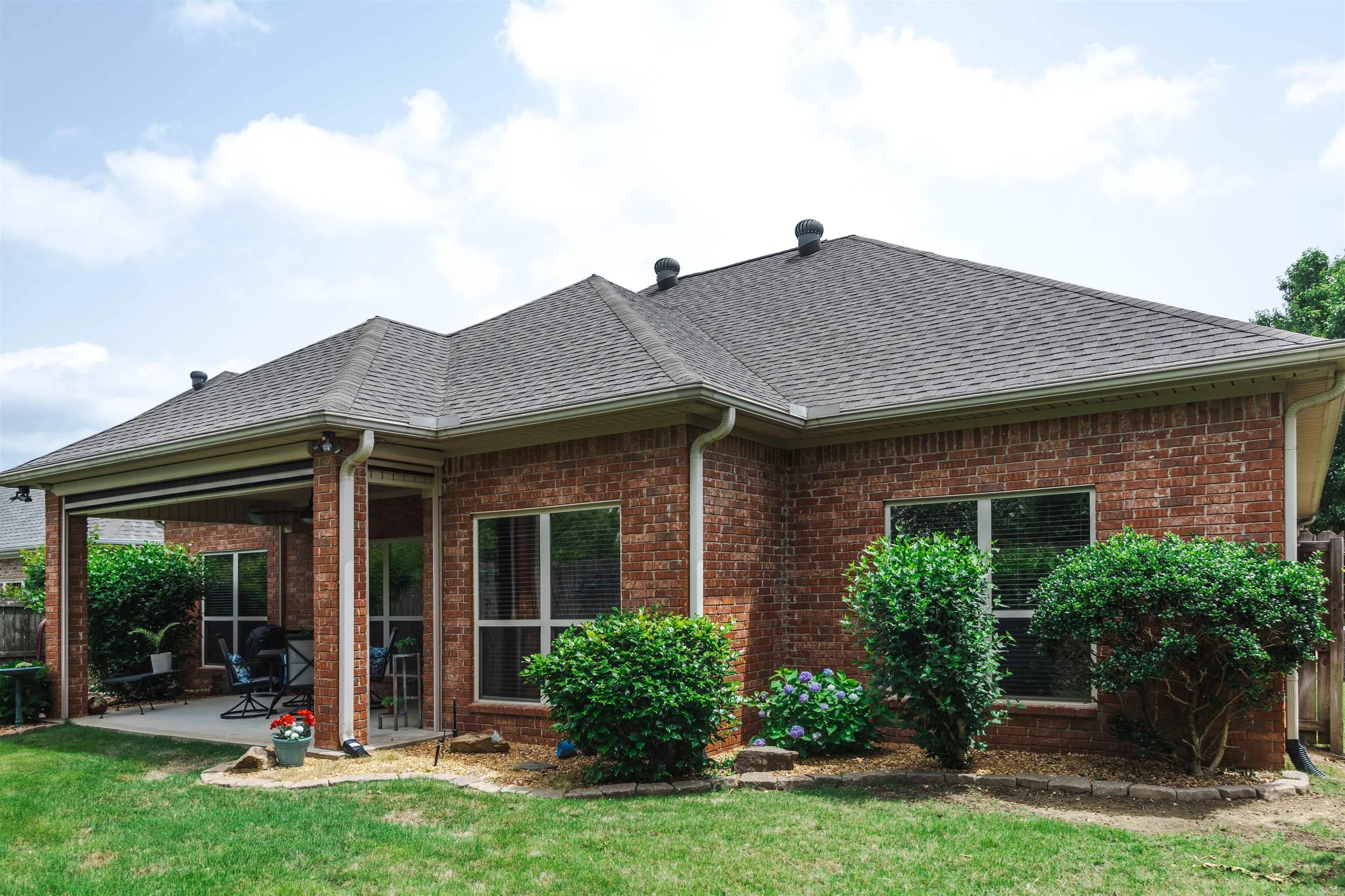 Property at 510  Willowbend - Image 30