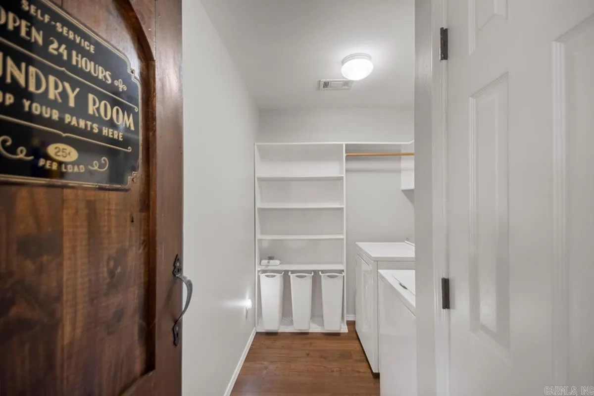 Property at 702  Holly lynn - Image 26