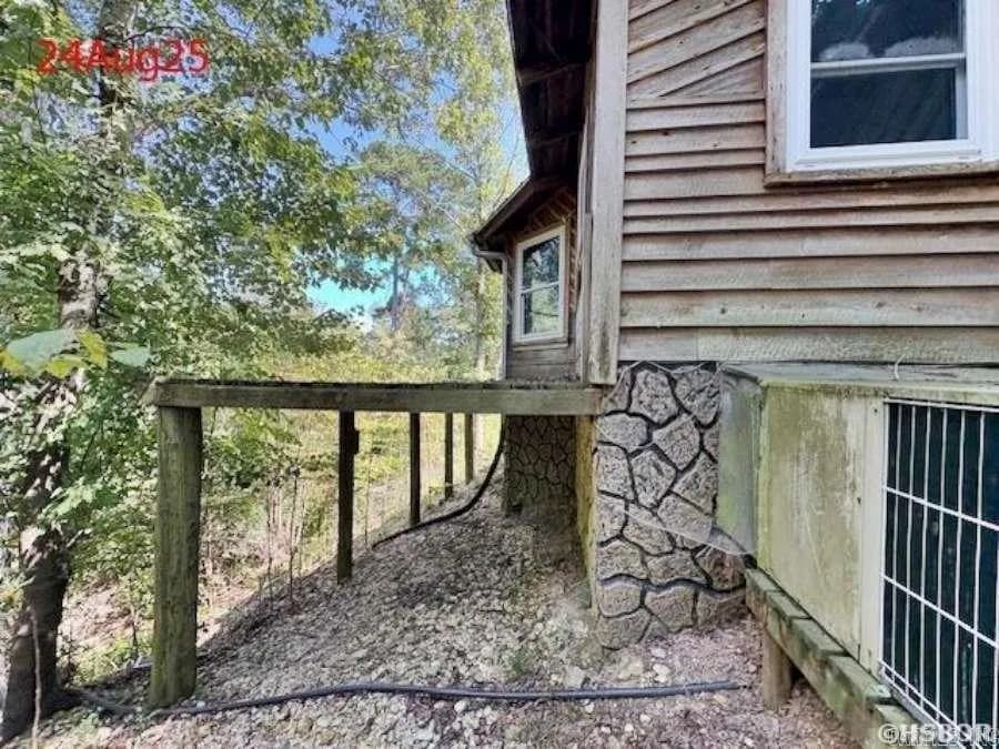 Property at 135  Burnett road - Image 18