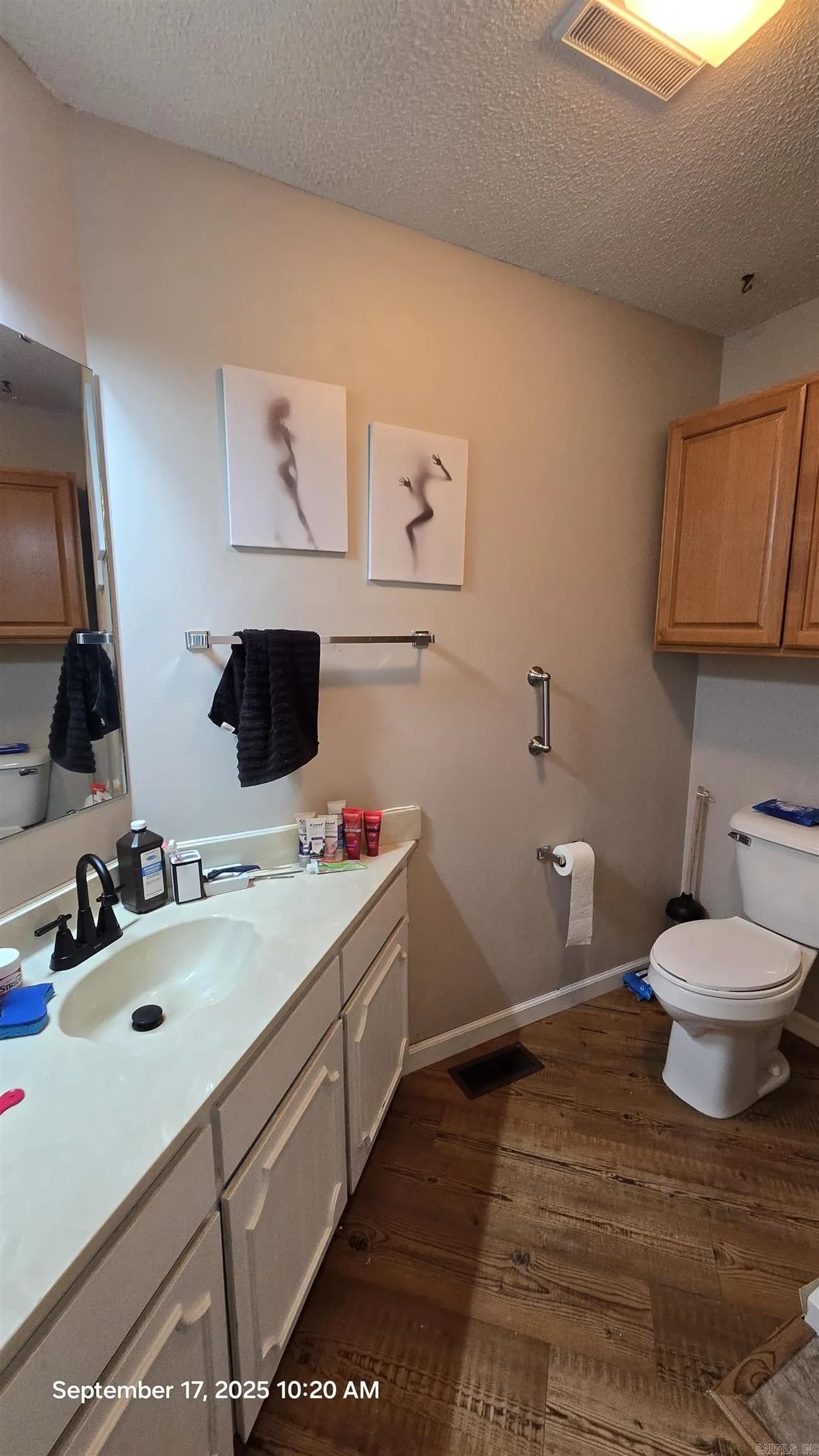 Property at 106  Whistling pines - Image 16