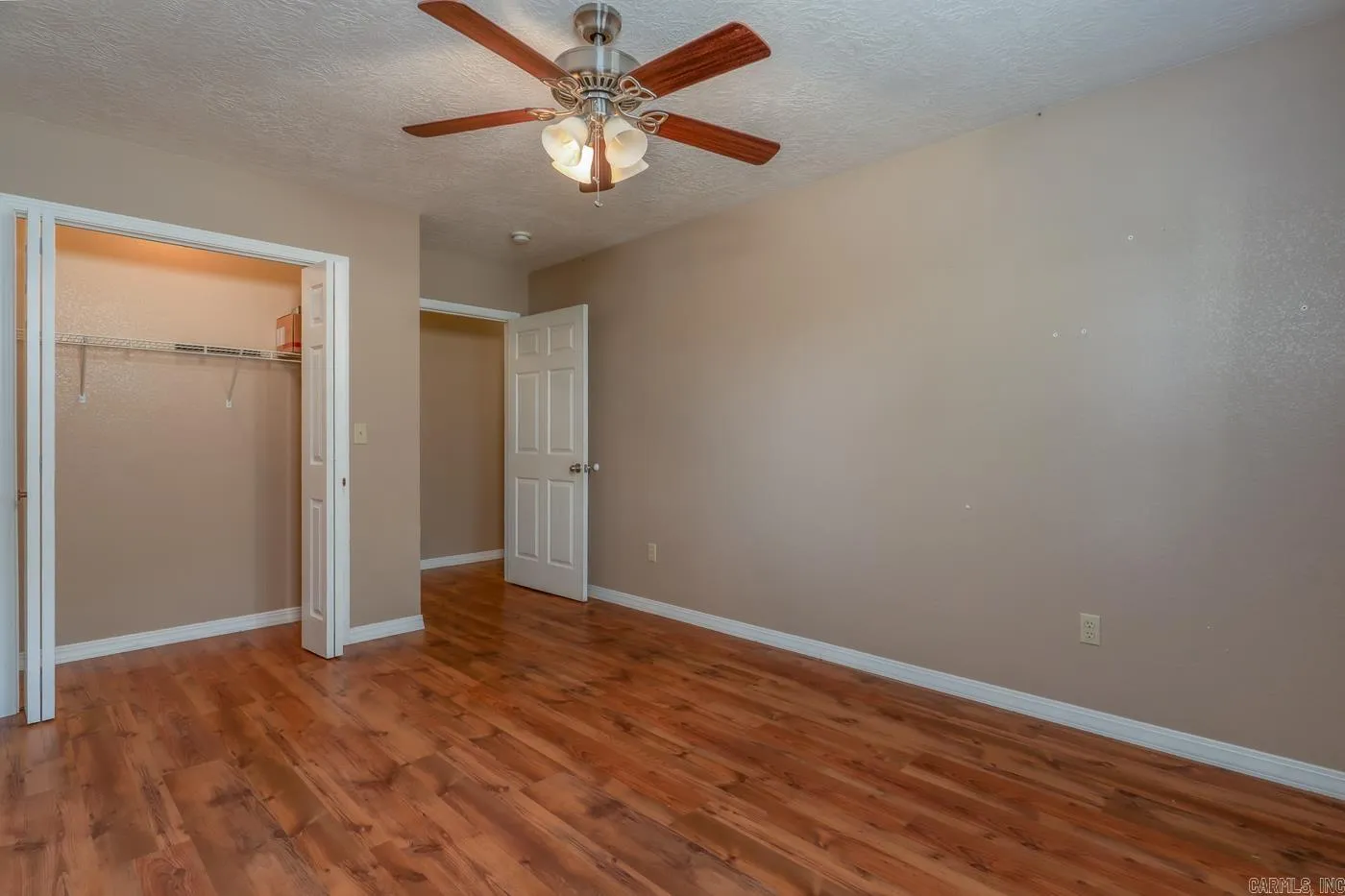 Property at 14  Yosemite dr. - Image 18