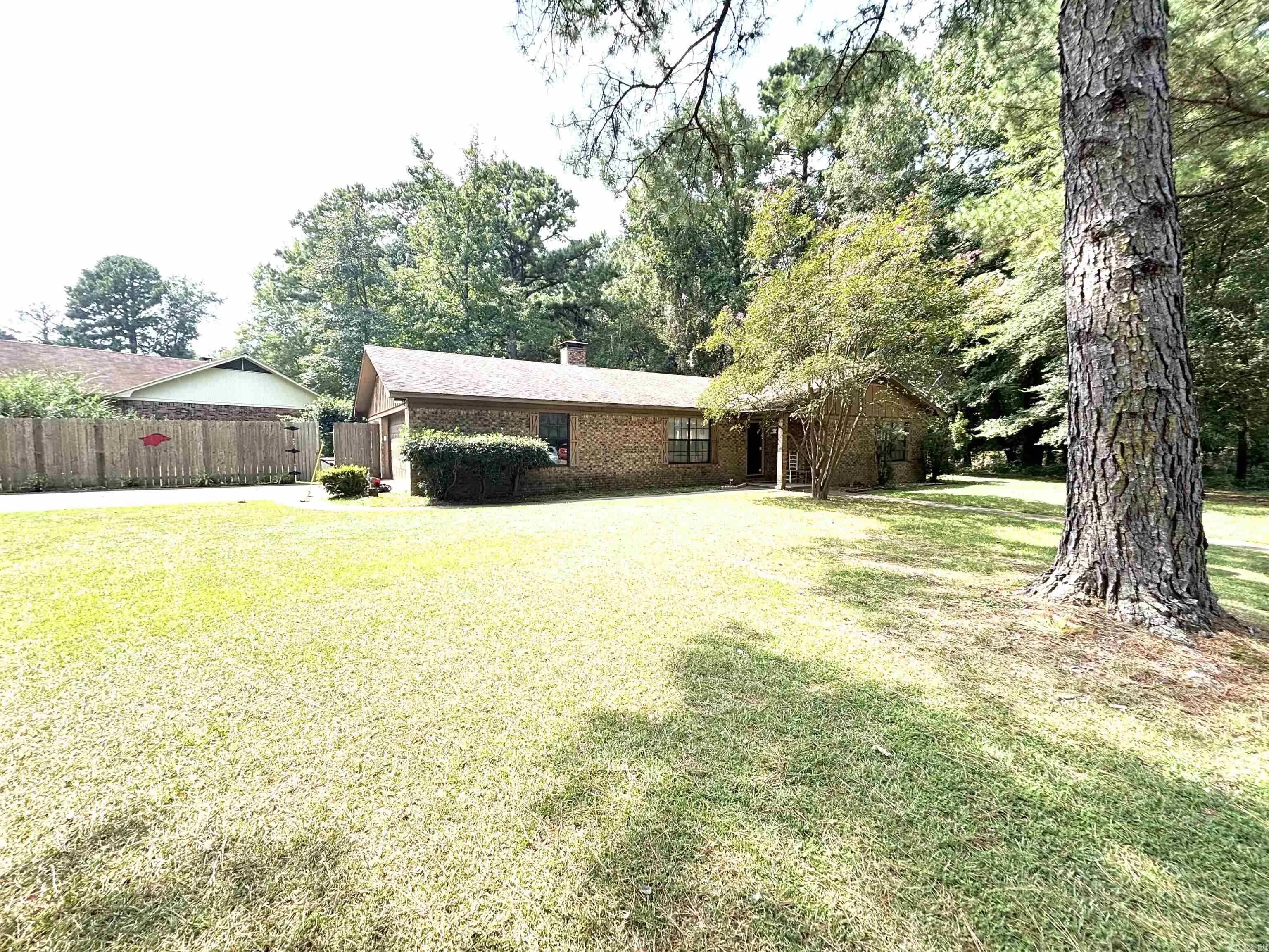 Property at 1150  Woodside circle - Image 2