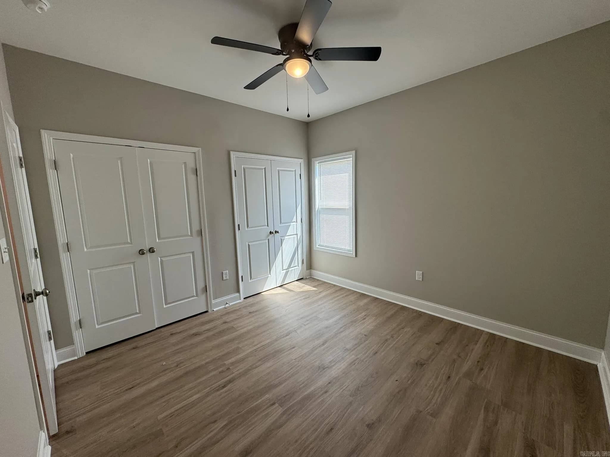Property at 718 S Spring - Image 15