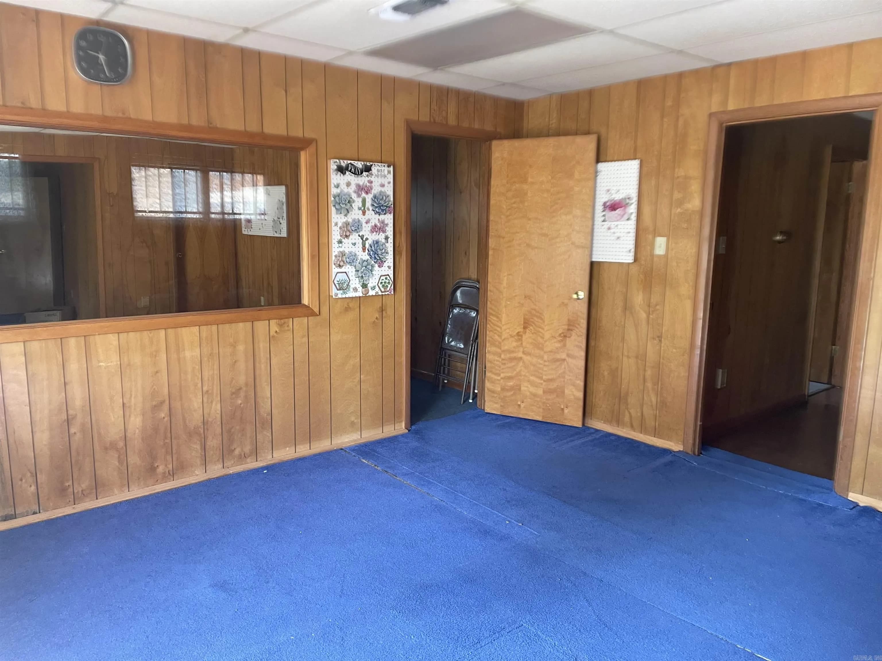 Property at 2902  Catalpa - Image 6