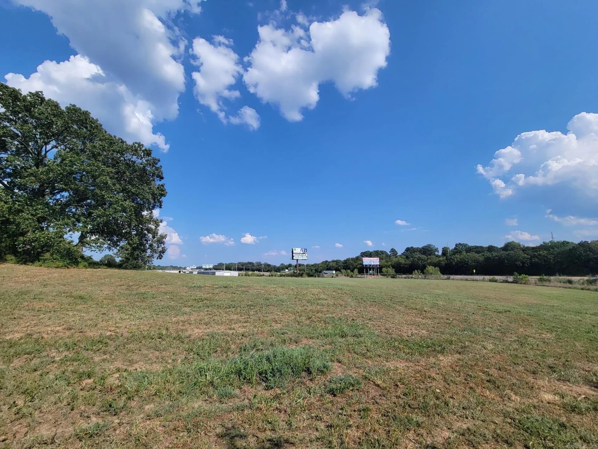 Property at 307 W Parker - Image 3