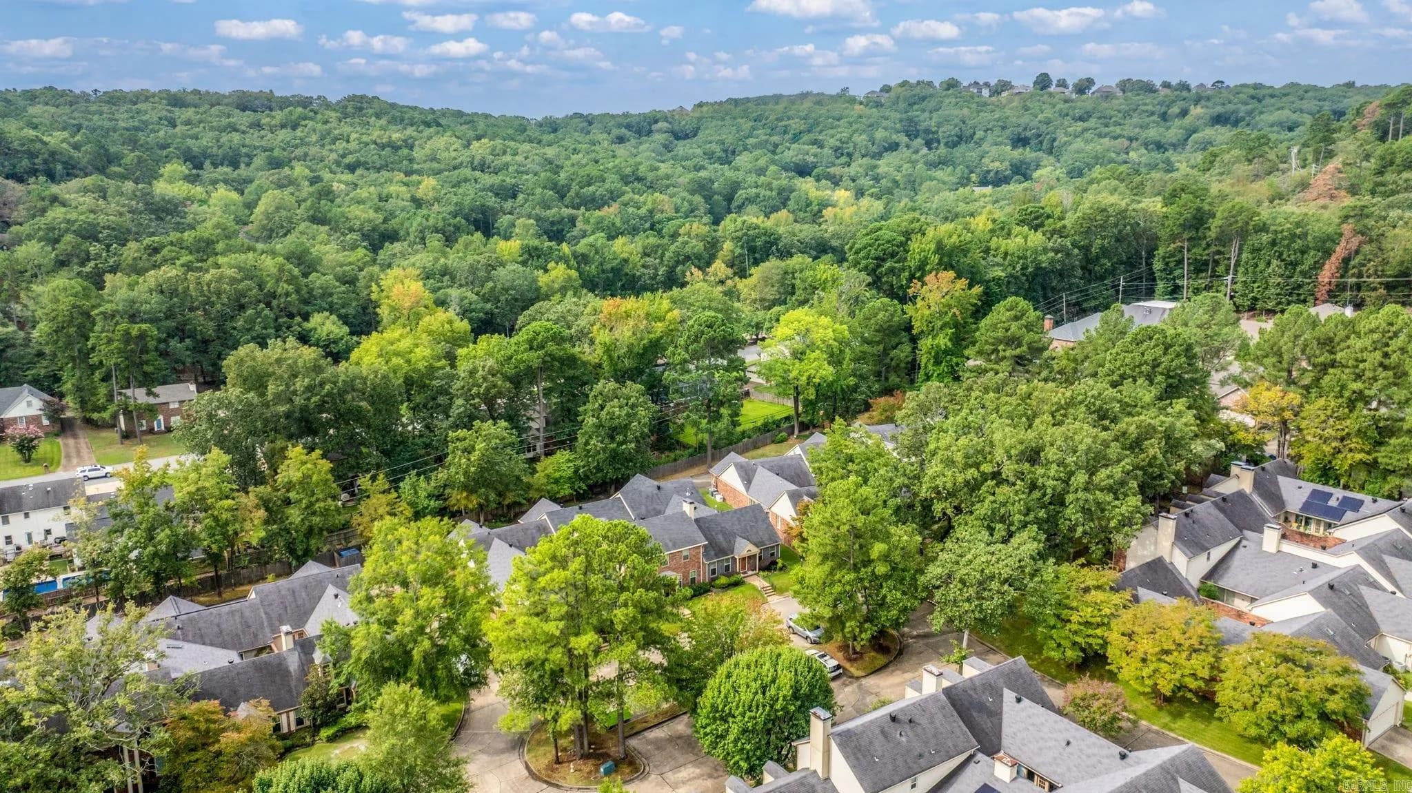 Property at 2112  Hinson  15, 15 - Image 10