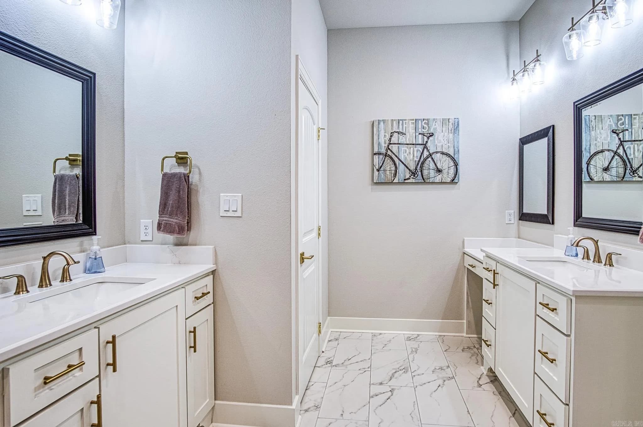 Property at 37  Elcano - Image 30