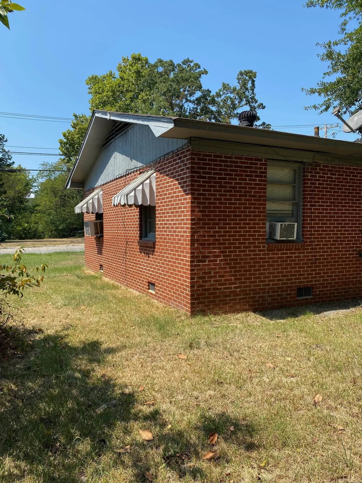 Property at 203  Dr martin luther king jr - Image 3