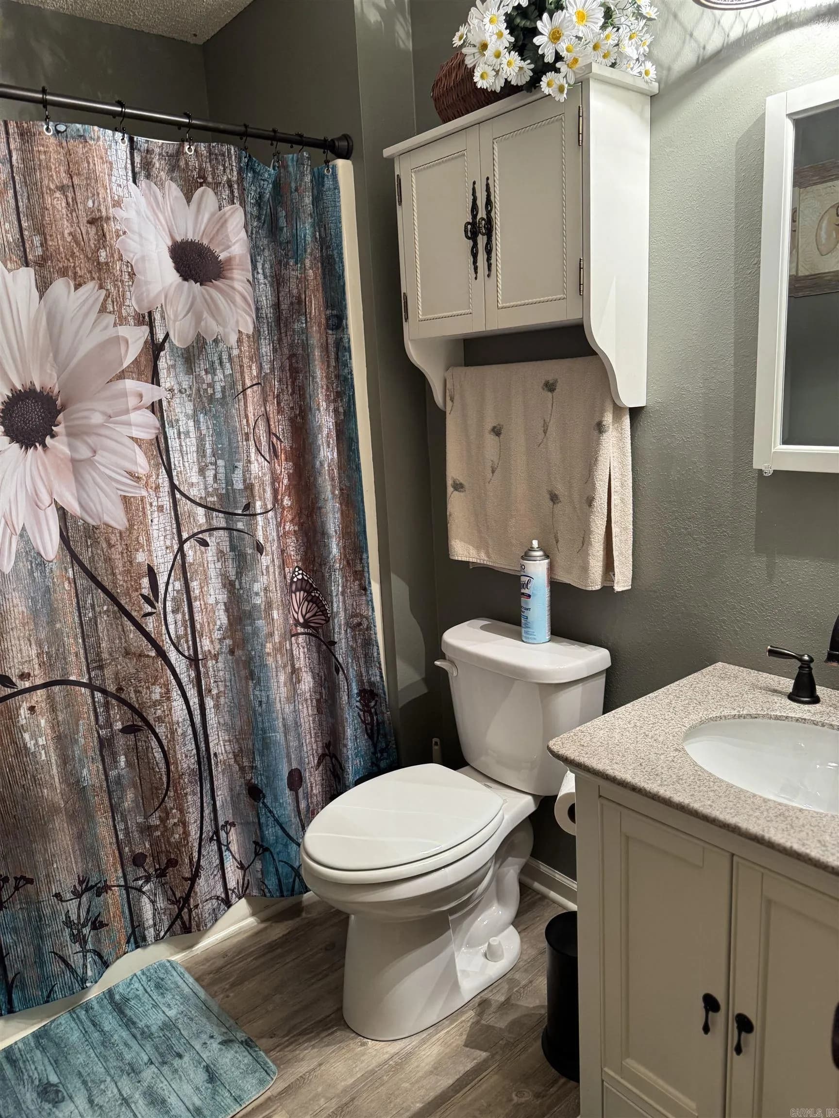 Property at 1012 S Leslie - Image 26