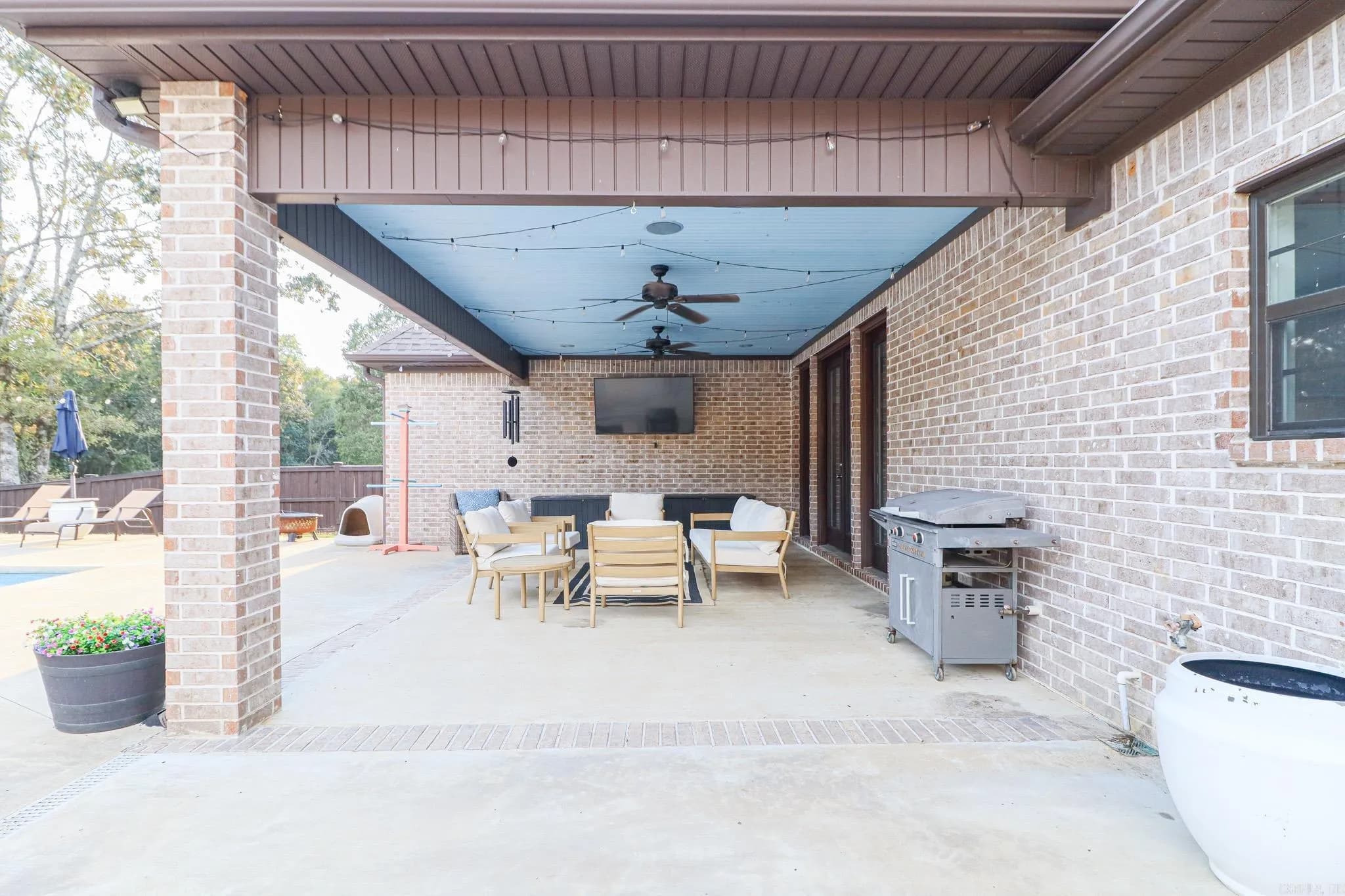 Property at 4321  Annadale - Image 31