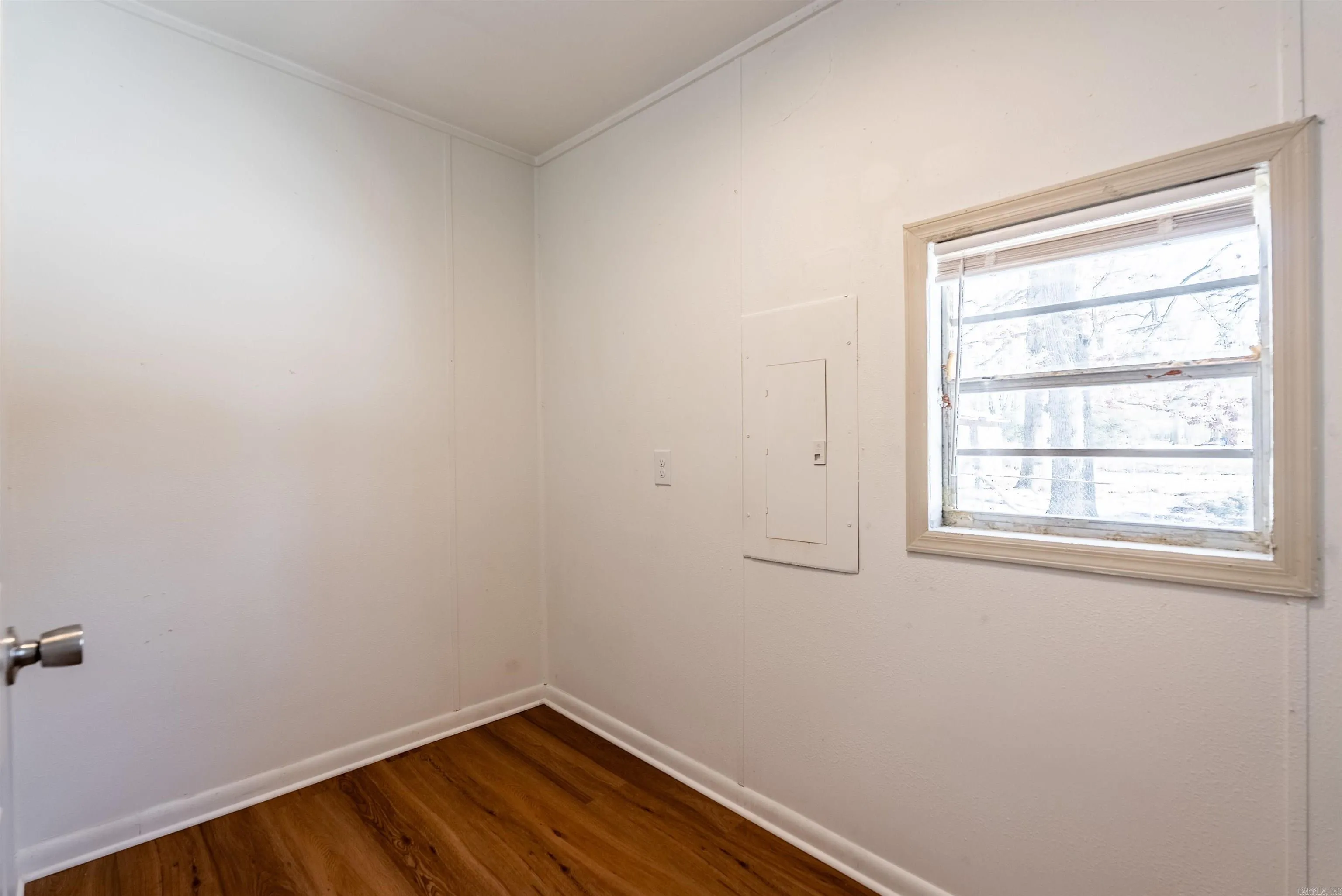 Property at 511 S Grant - Image 17