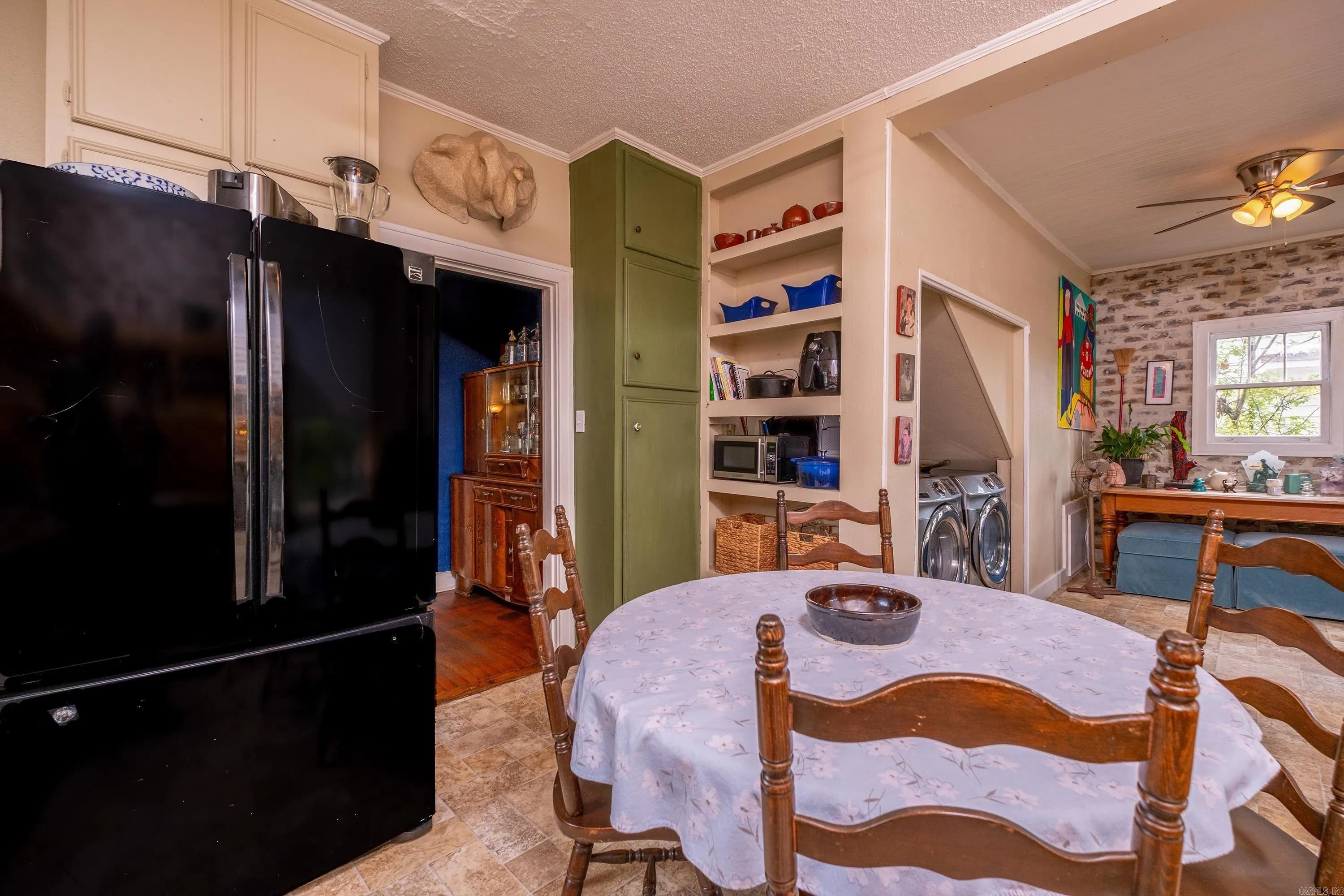 Property at 518 N Oak - Image 17