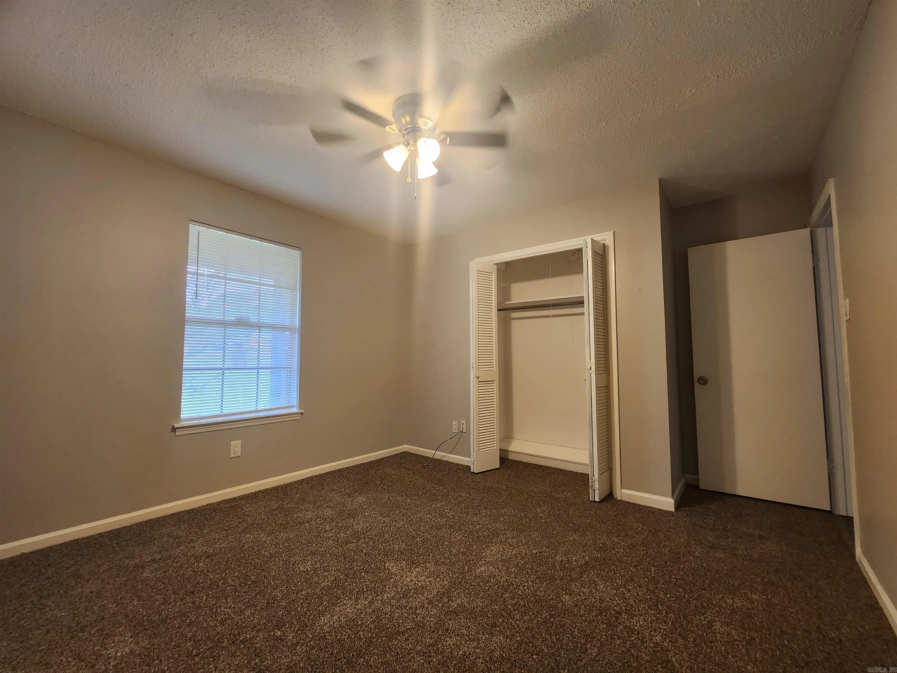 Property at 10903  Appomattox - Image 12