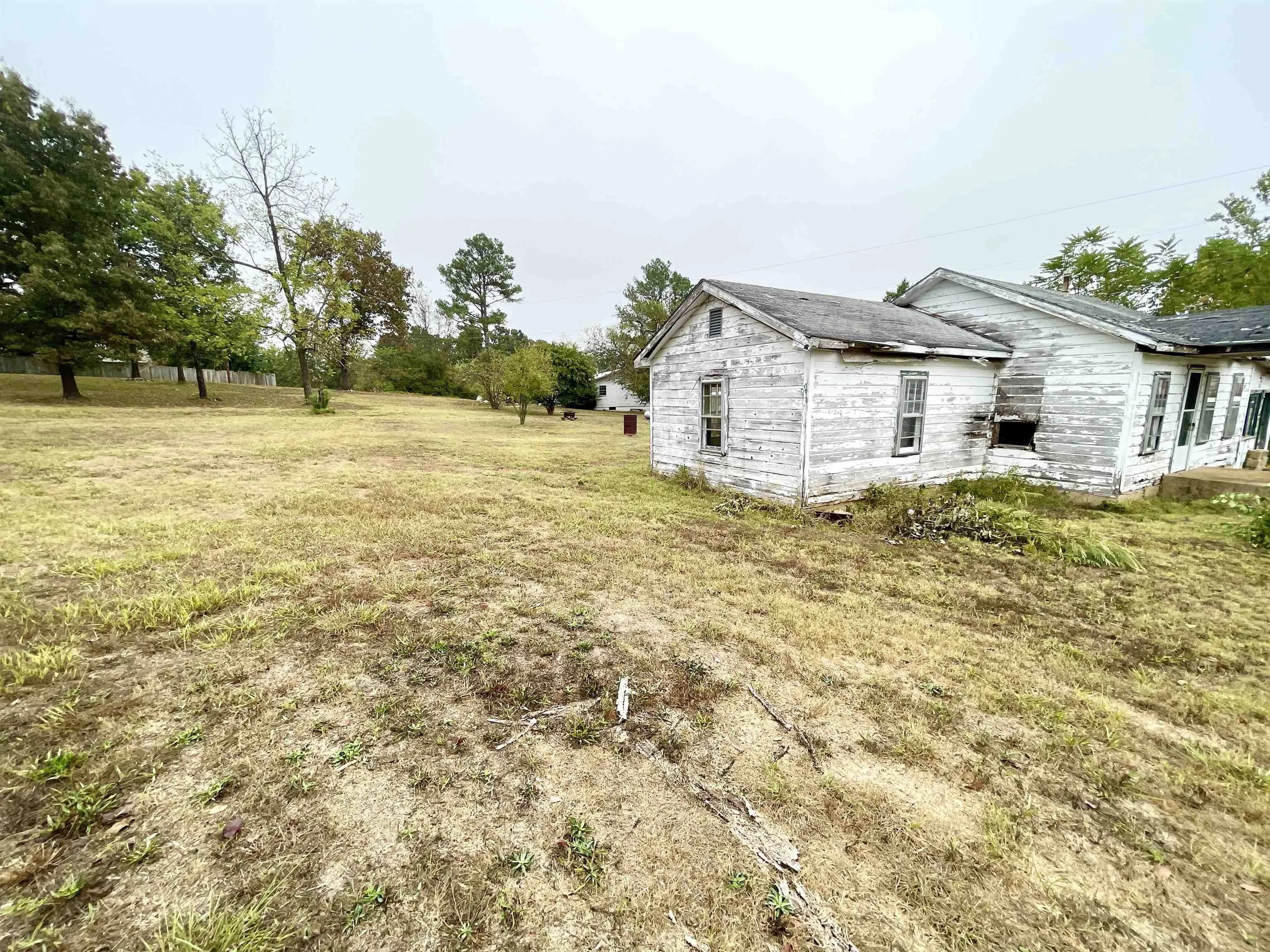 Property at 403 S Main - Image 12