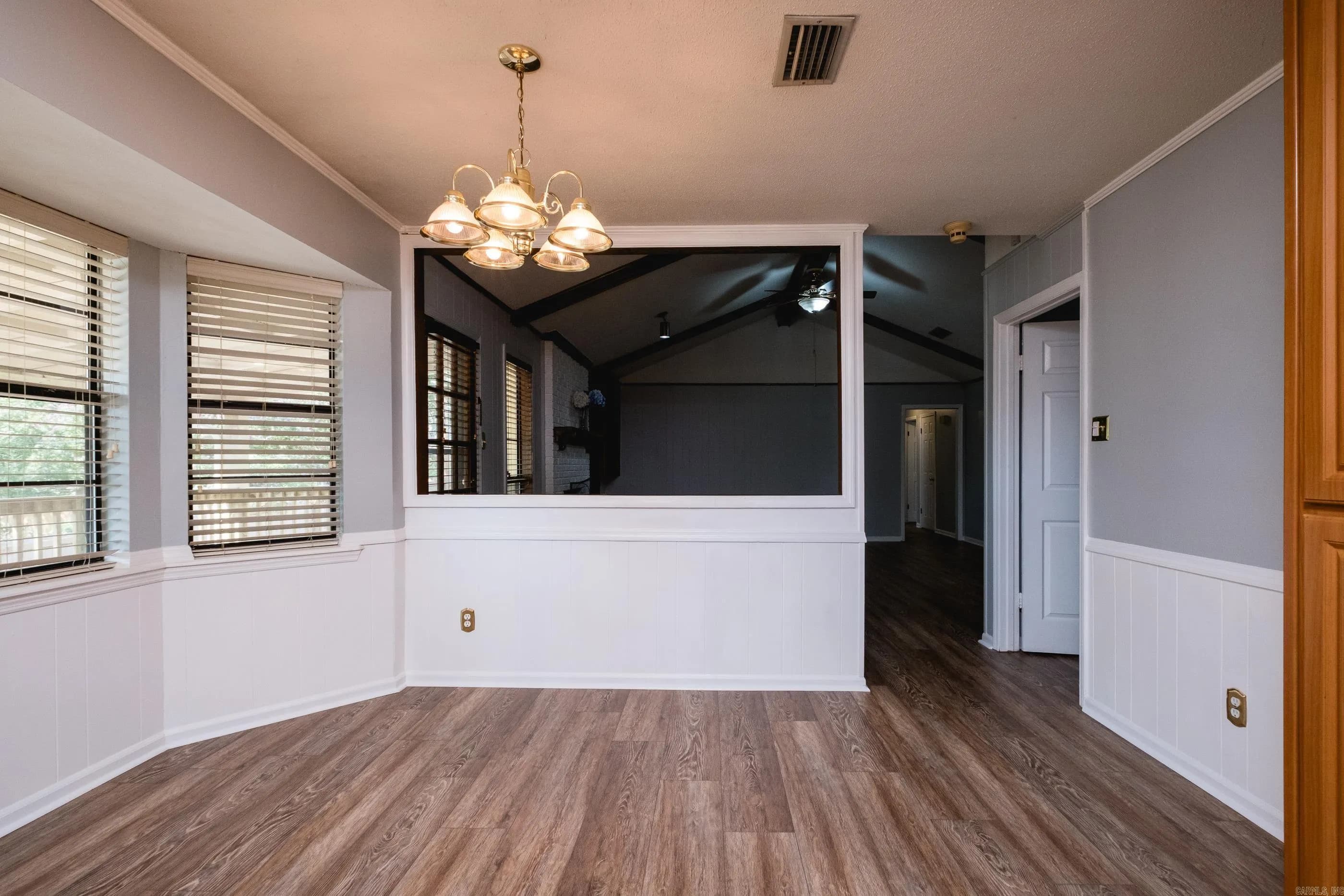 Property at 2  Wellington - Image 18