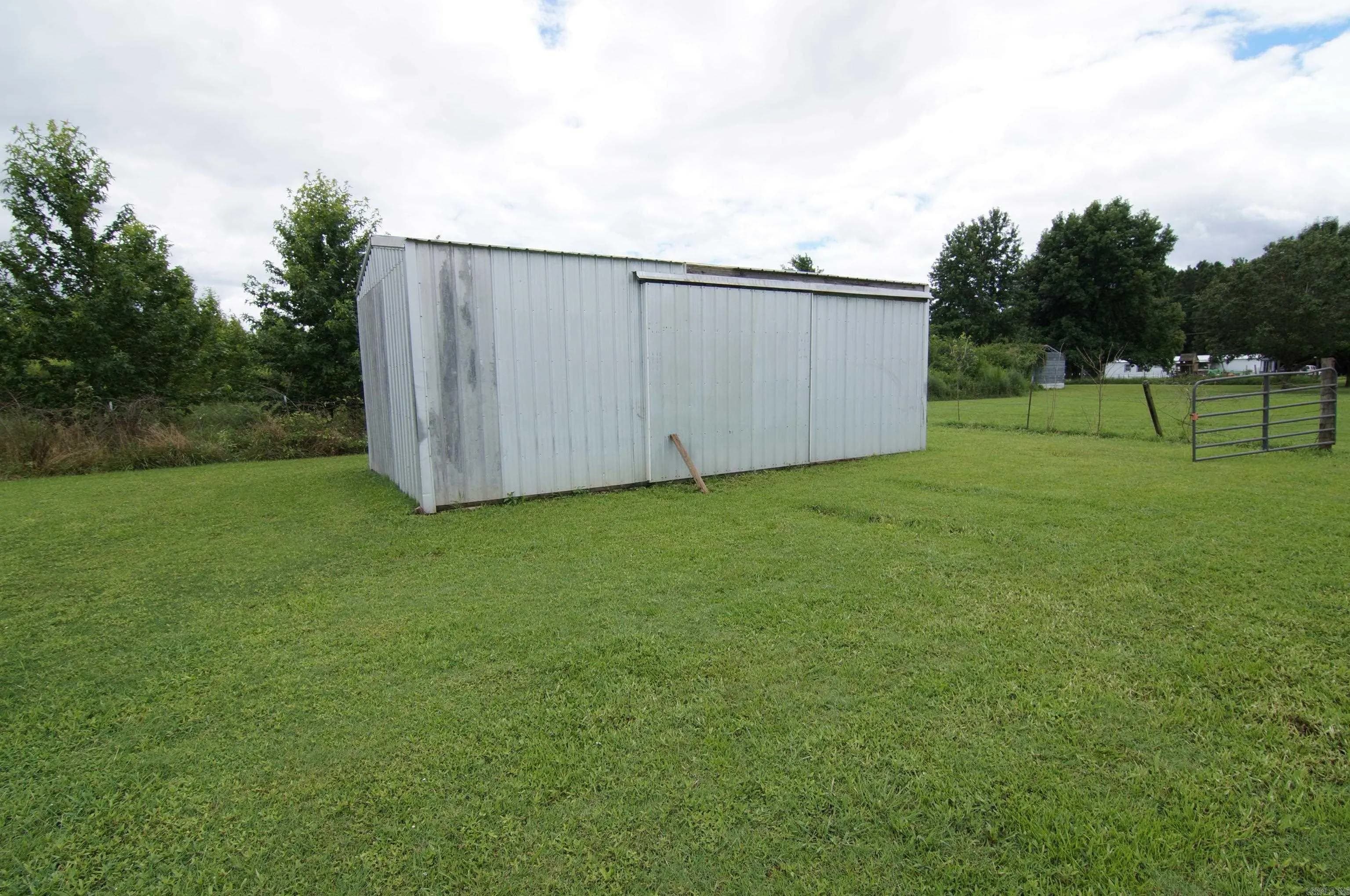 Property at 365  Maple tree - Image 30