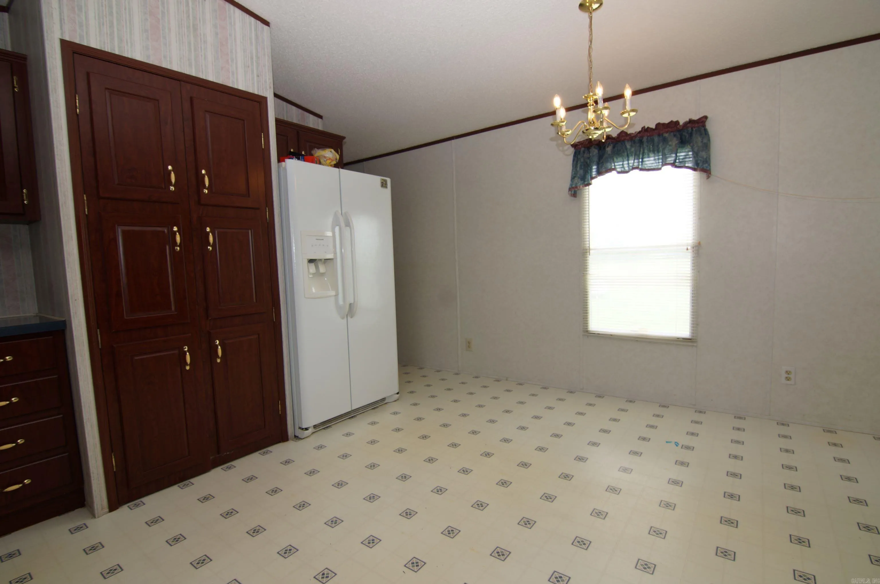 Property at 365  Maple tree - Image 6