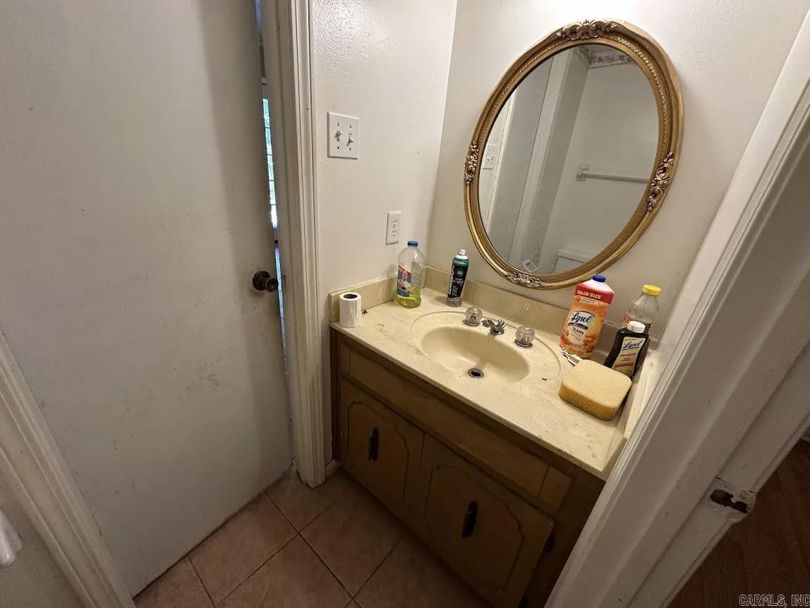 Property at 10  Summerhill - Image 6