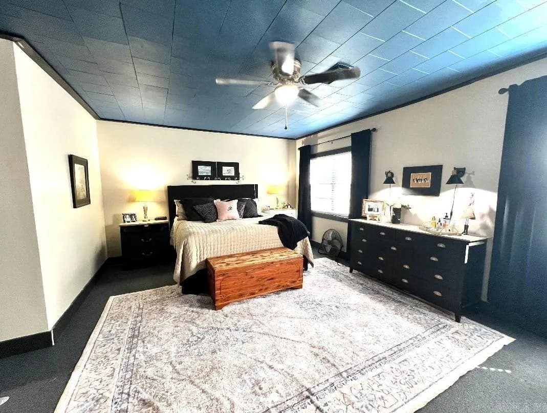 Property at 204  Morrison - Image 25