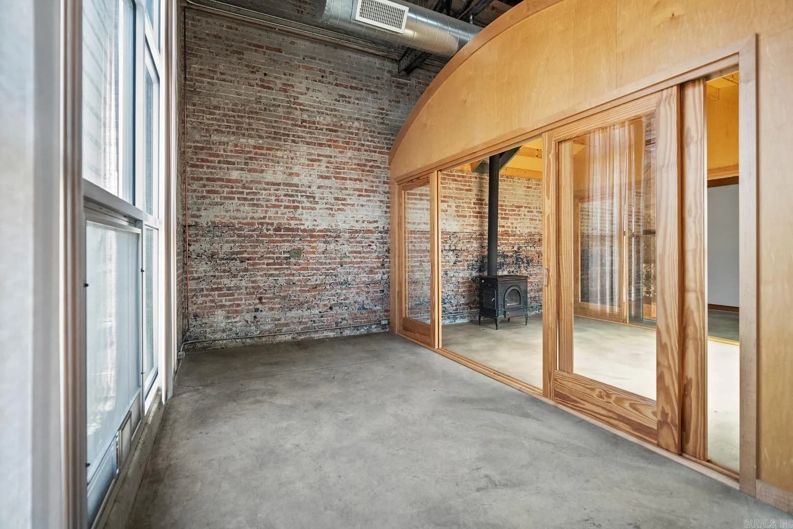 Property at 1509 S Louisiana - Image 37
