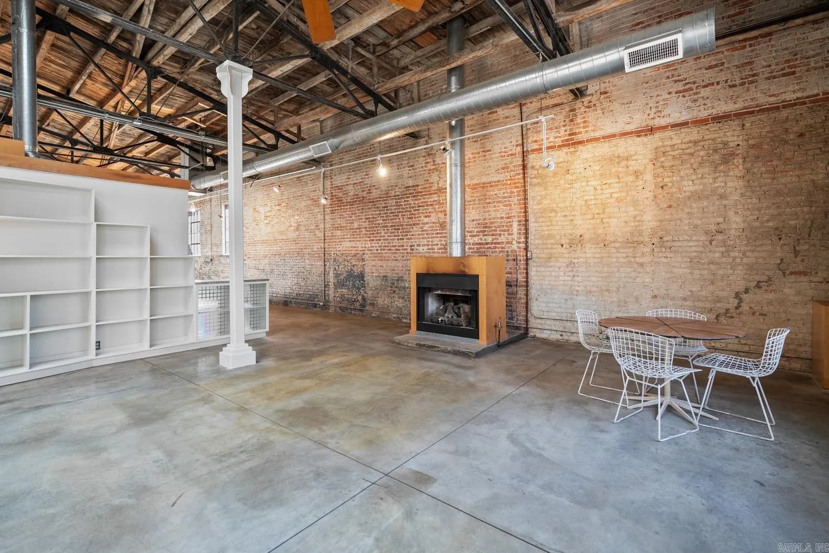 Property at 1509 S Louisiana - Image 11