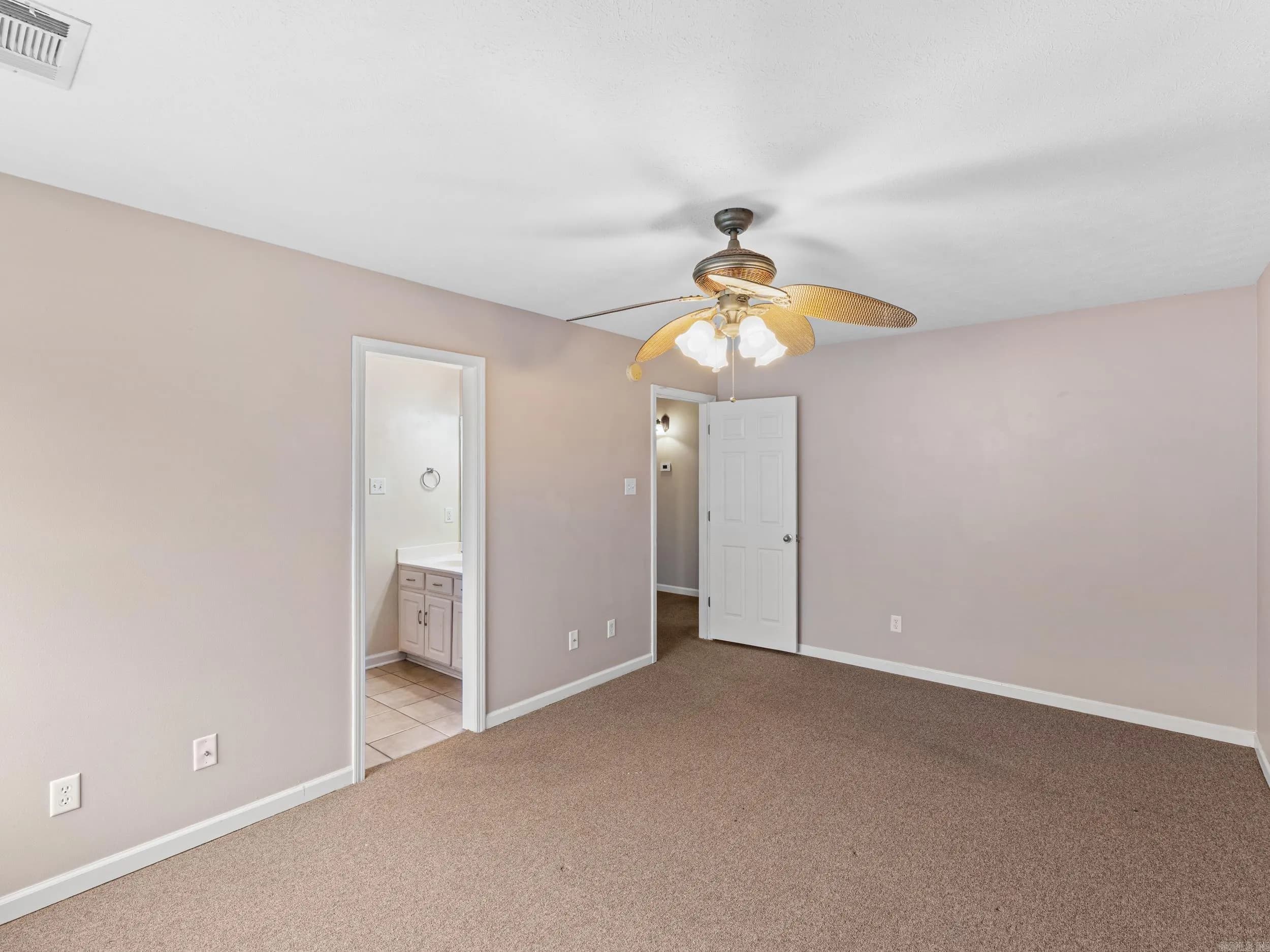 Property at 46  Thunderbird - Image 12