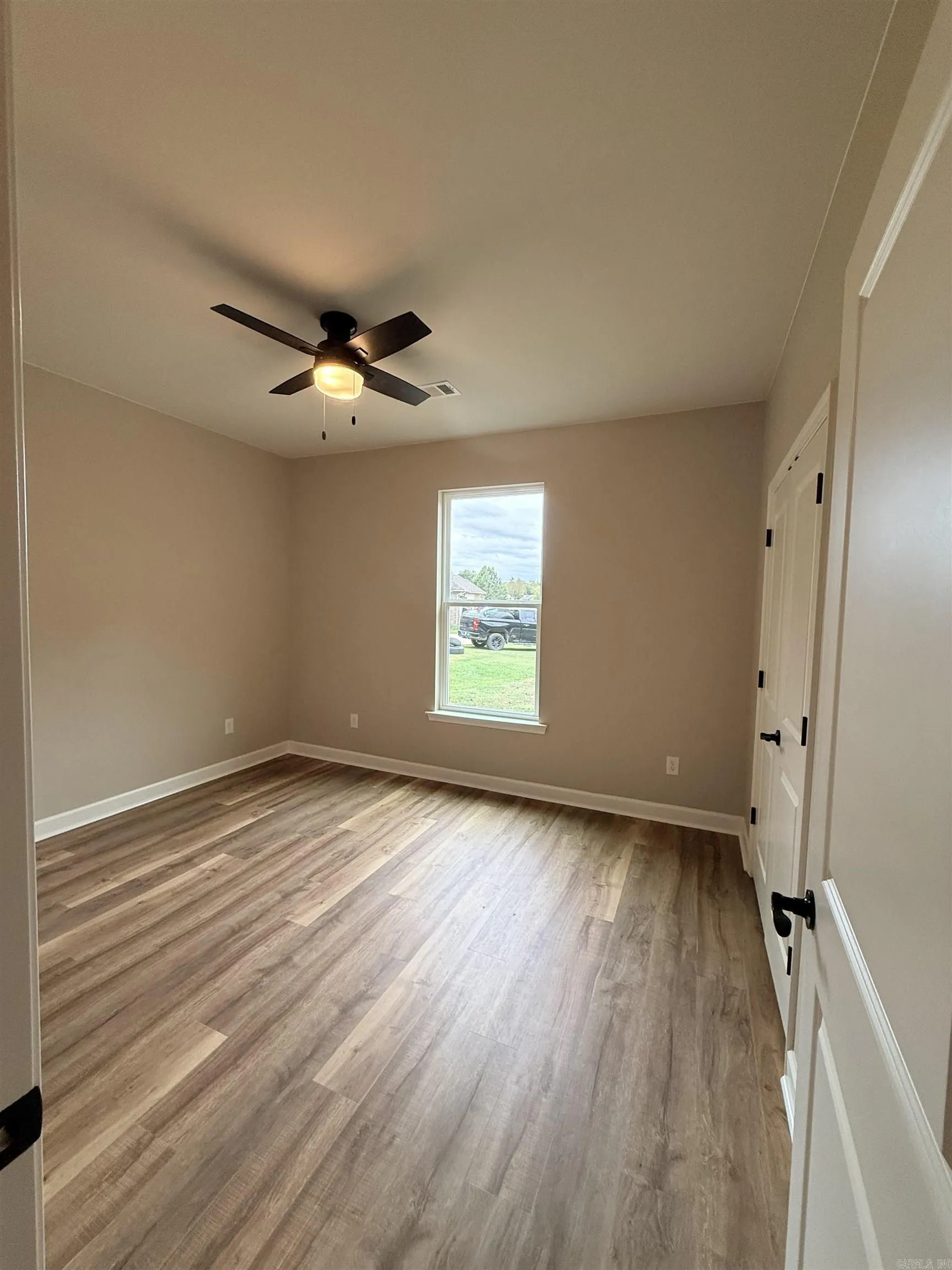 Property at 370  Meadow creek - Image 34