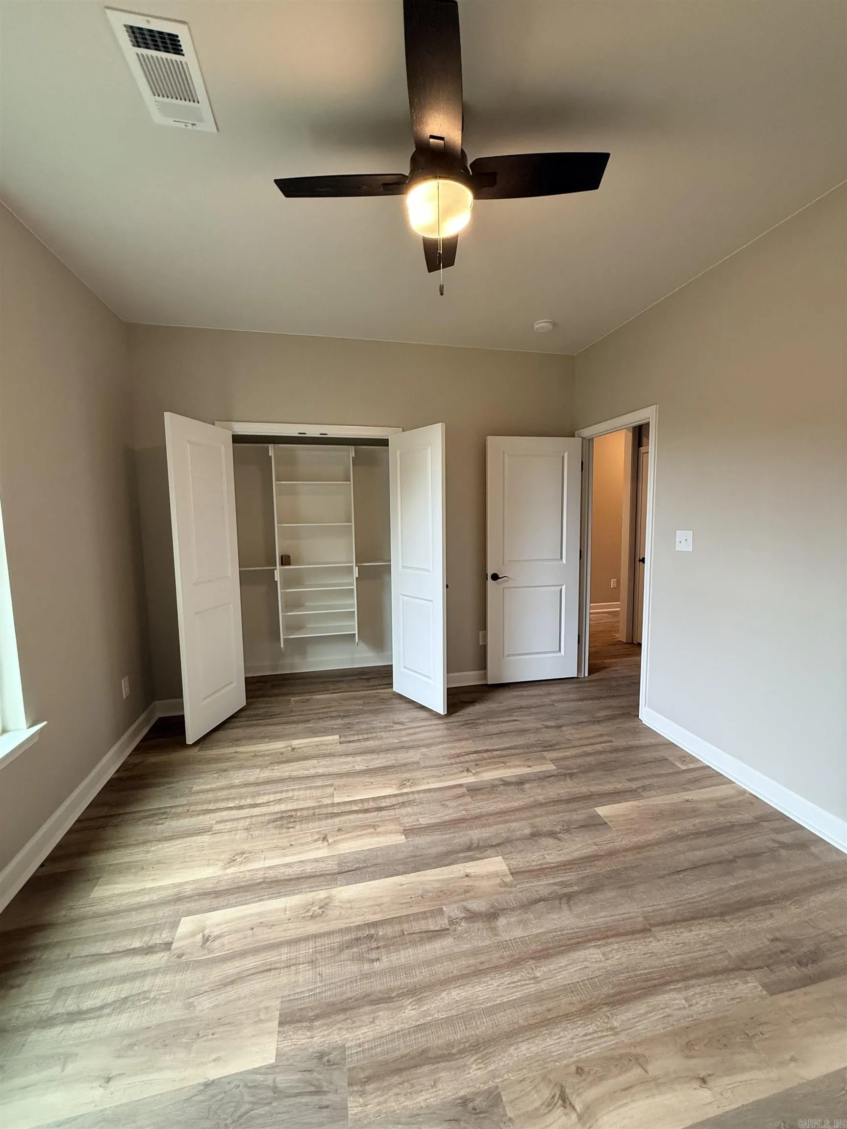 Property at 370  Meadow creek - Image 30