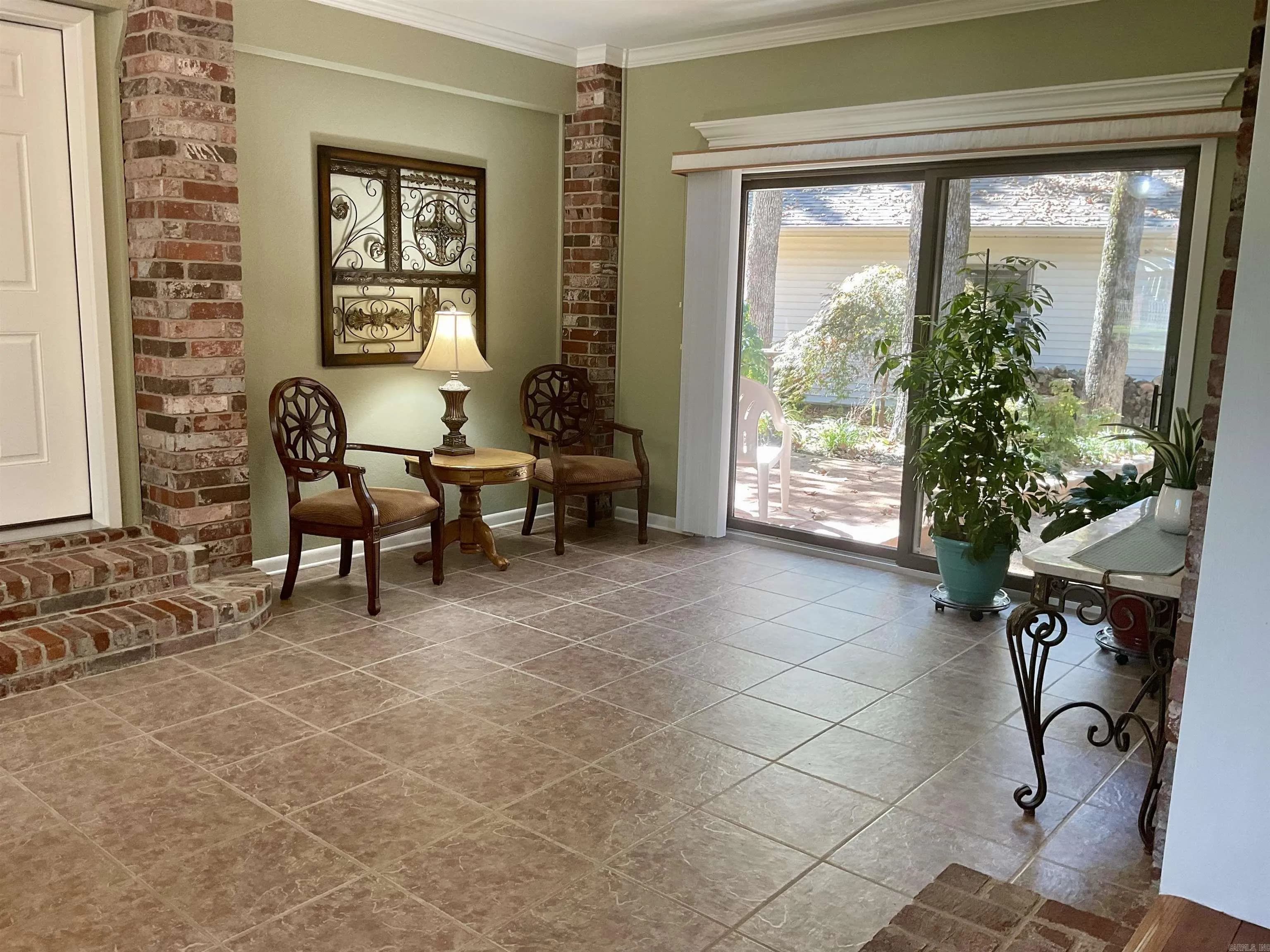 Property at 18  Southridge - Image 20