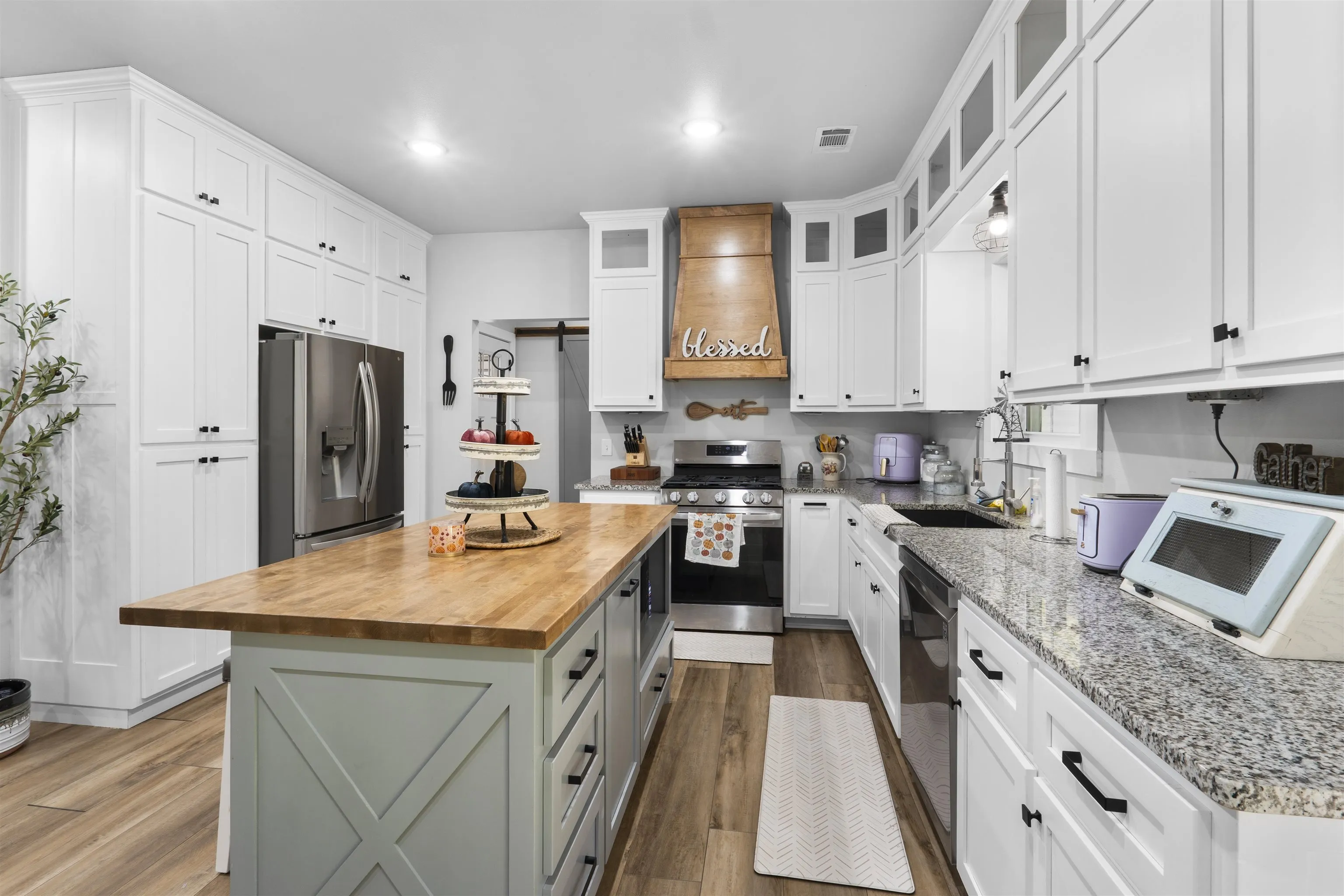Property at 270  Sallie lane - Image 7