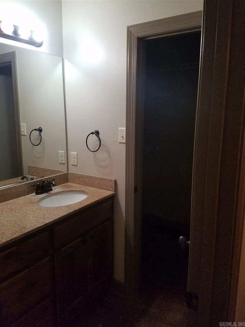Property at 1107 W Elm  B - Image 7