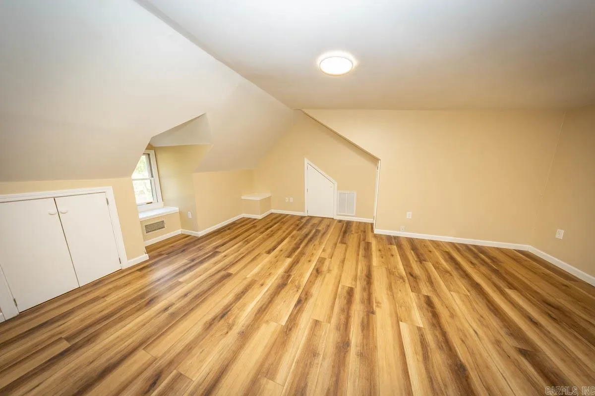 Property at 2  Witness tree - Image 31
