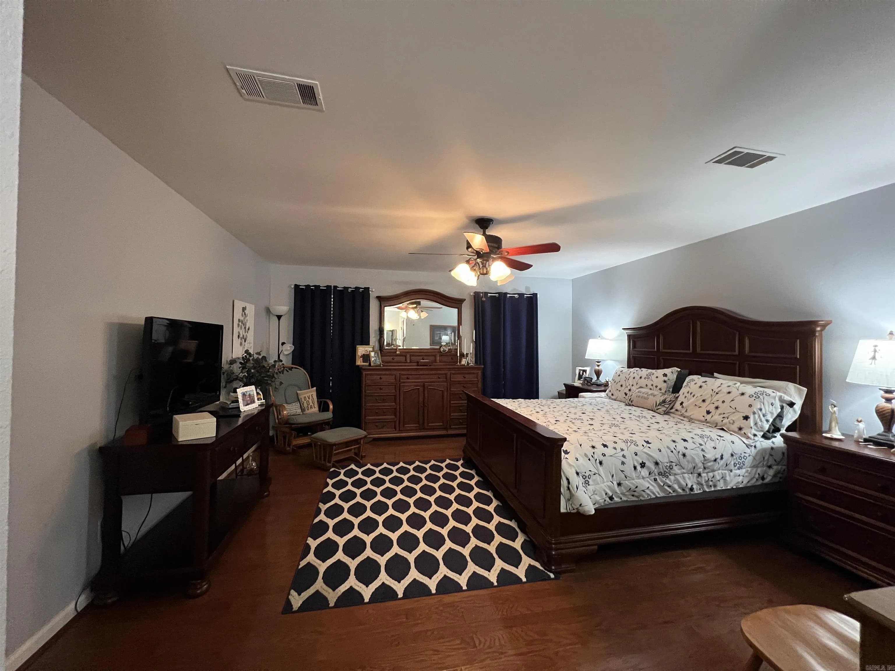 Property at 7204  Oxford - Image 22