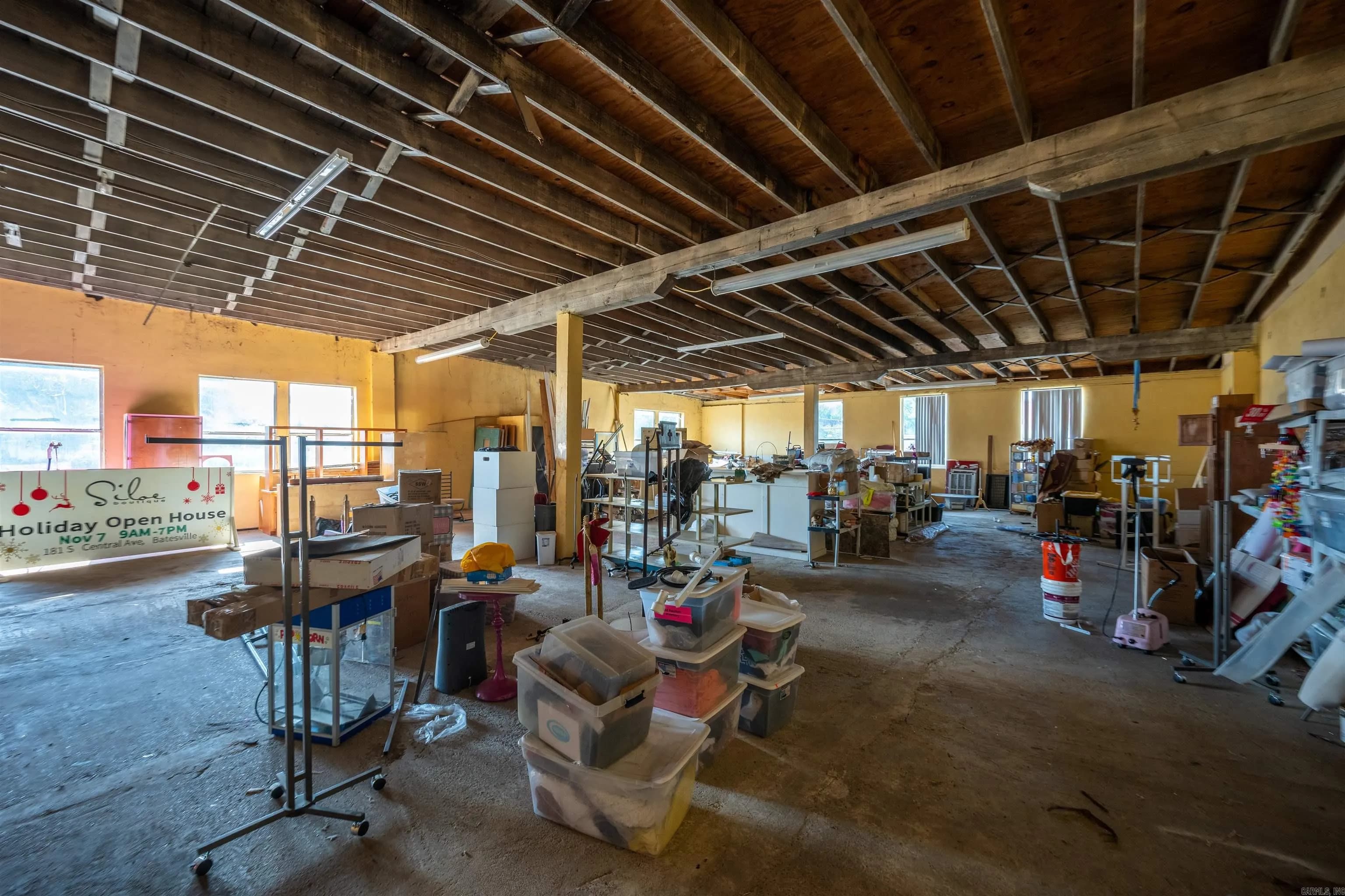 Property at 181 S Central - Image 19