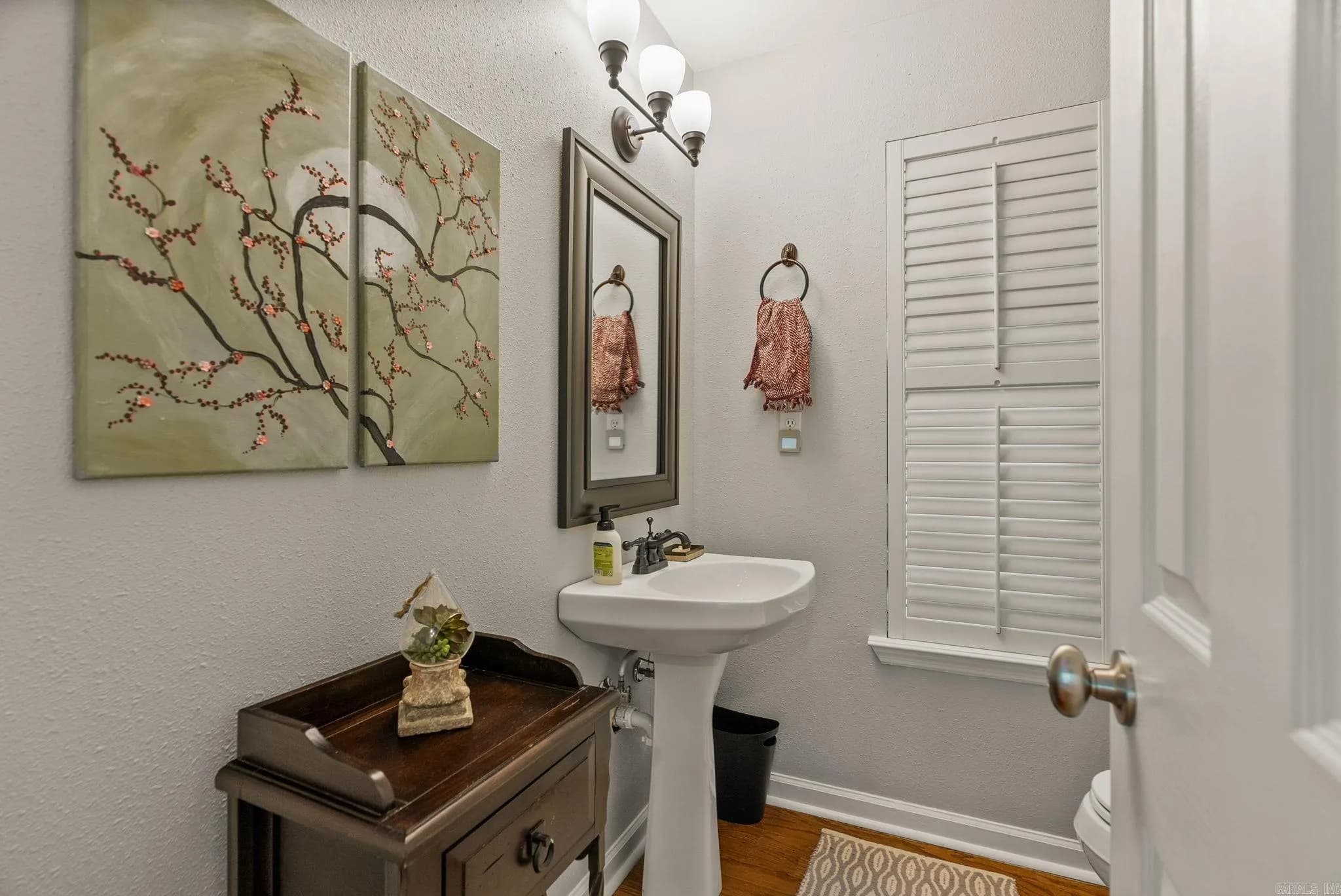 Property at 13704  Saddle hill - Image 38