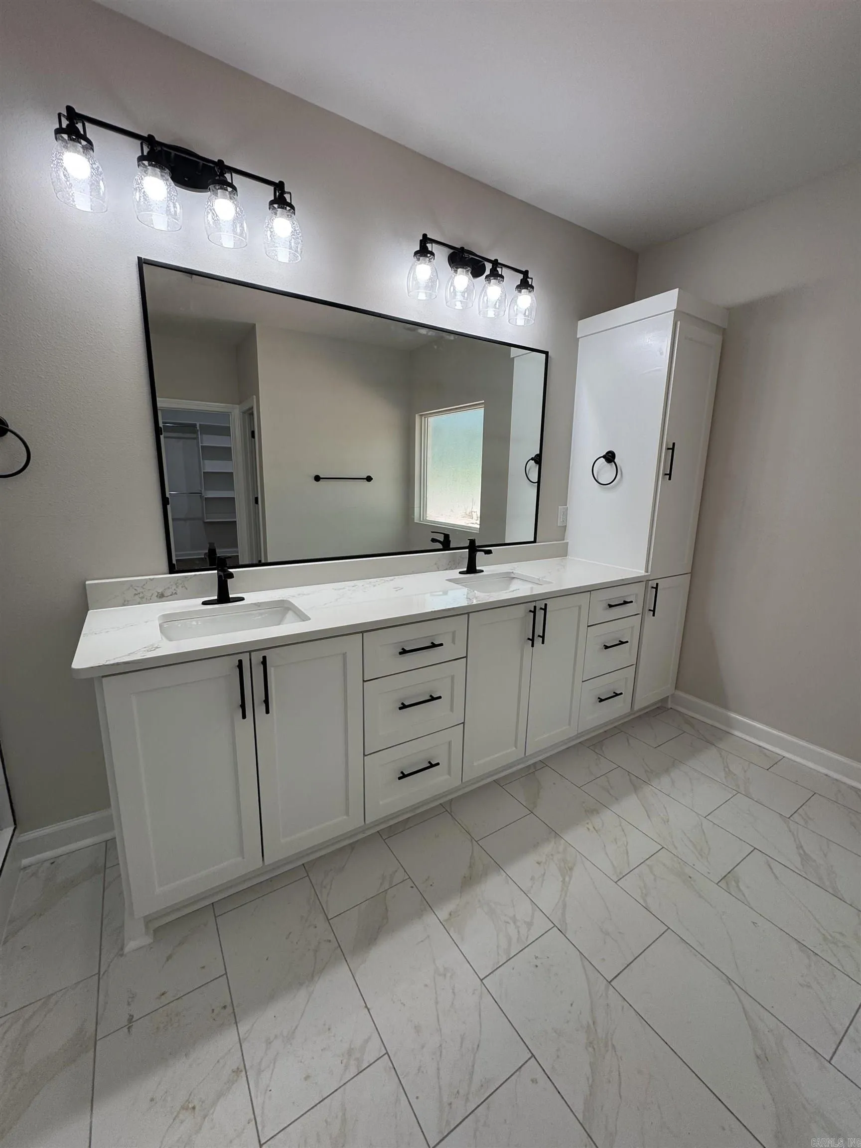 Property at 3900  Campground - Image 28