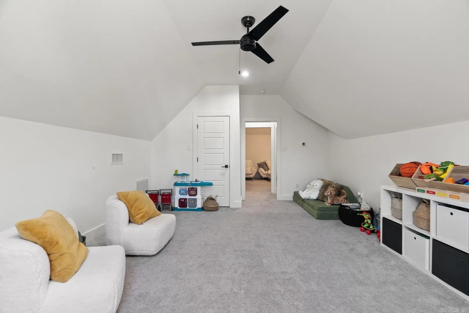 Property at 2505  Collins - Image 43
