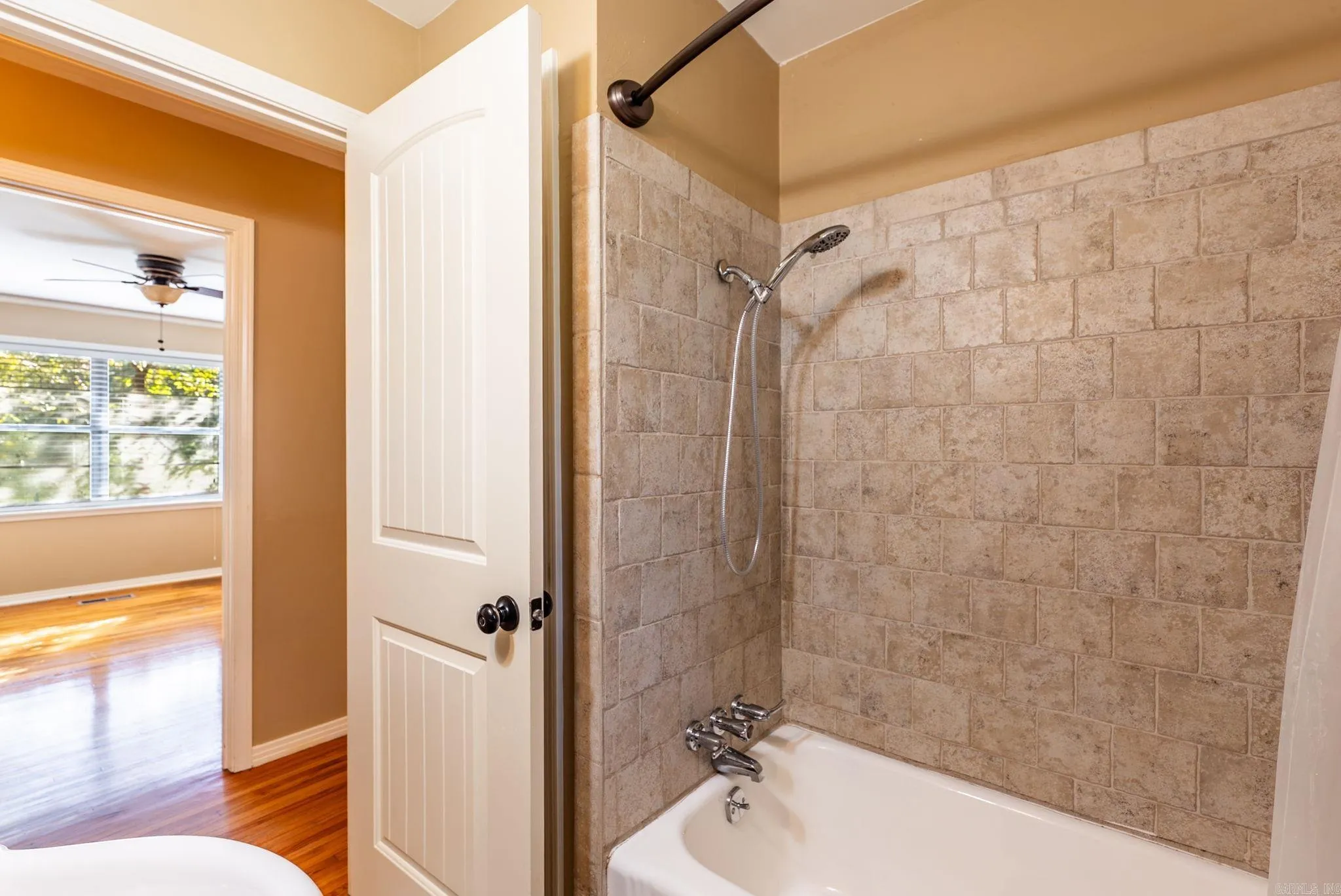 Property at 4106  Idlewild - Image 15