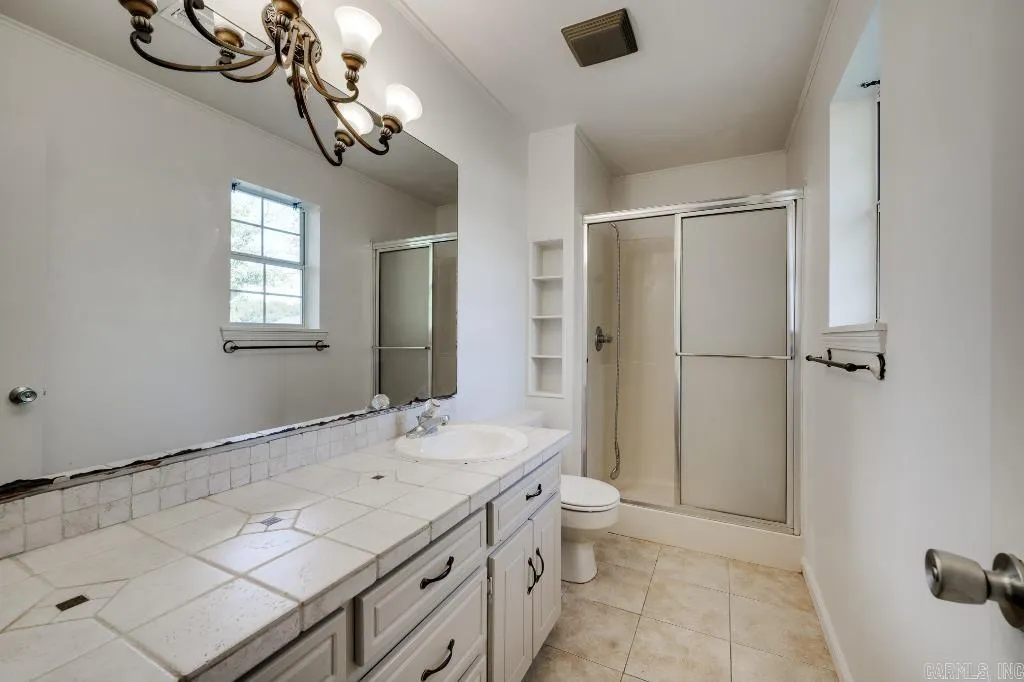 Property at 12  Park - Image 24